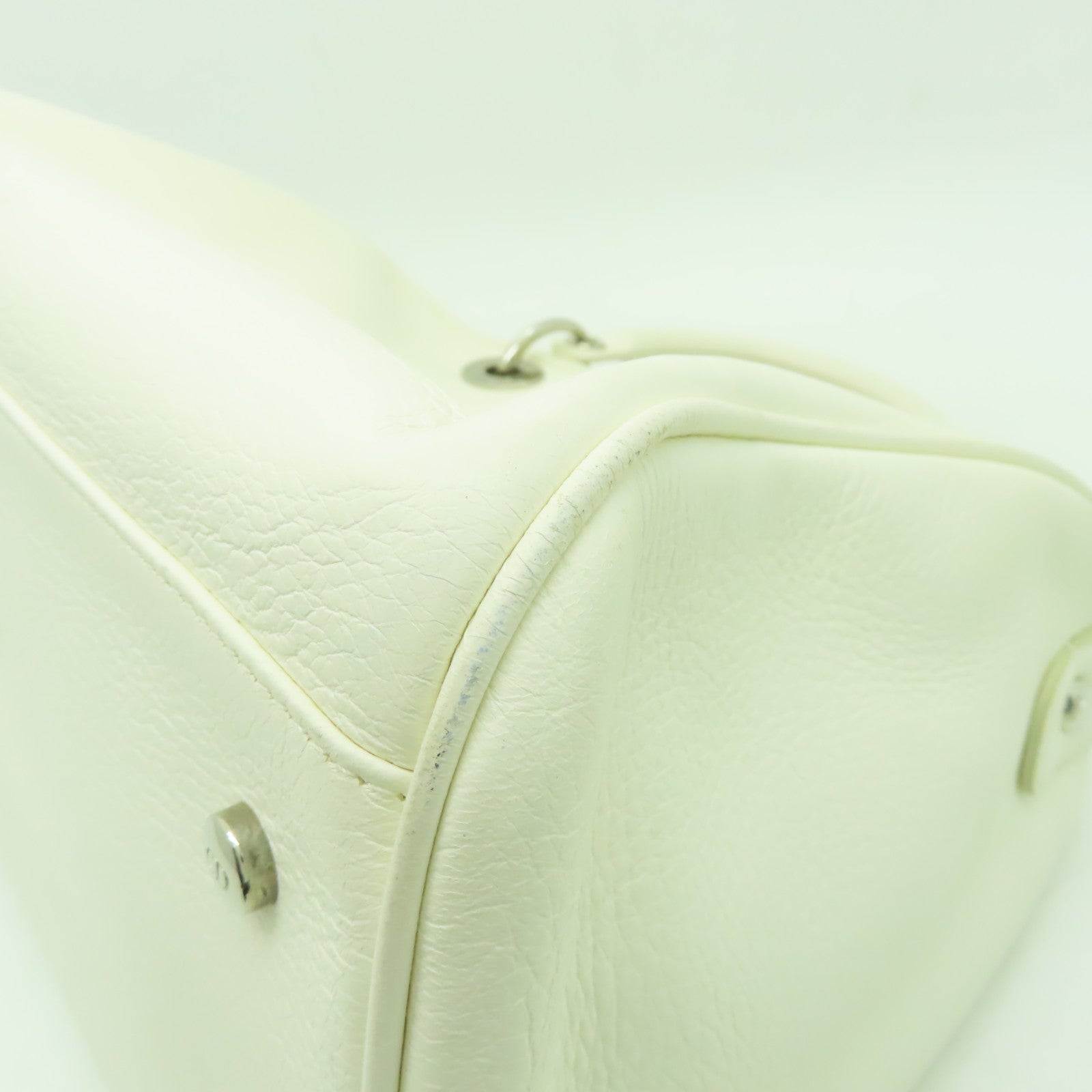 Dior 【激減優惠】牛皮皮革Hand Bag銀扣手挽袋白色