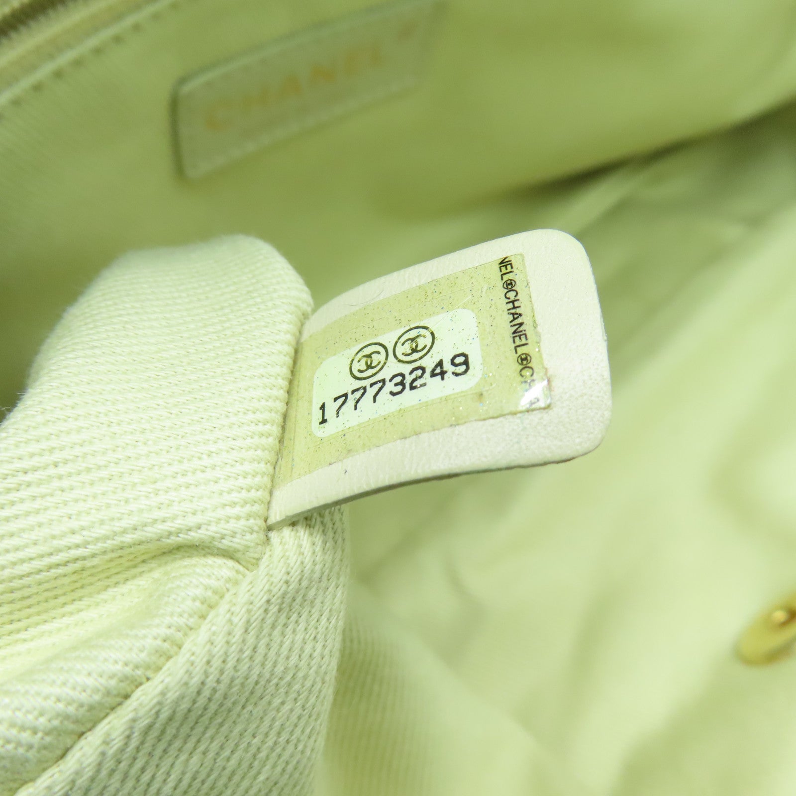 CHANEL 【激減優惠】牛皮皮革Chic Quilt Flap Bag金扣肩背袋藍色