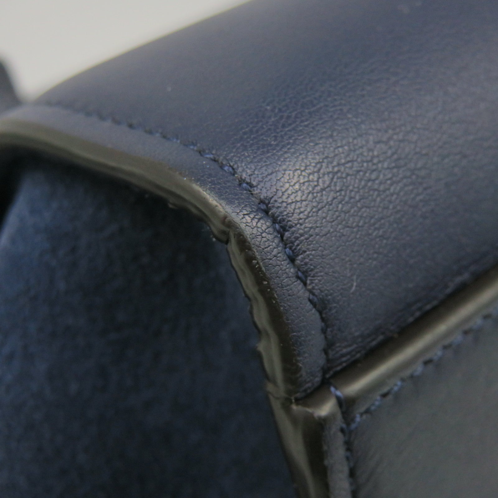 CELINE 牛皮皮革Trapeze金扣肩背袋深蓝色