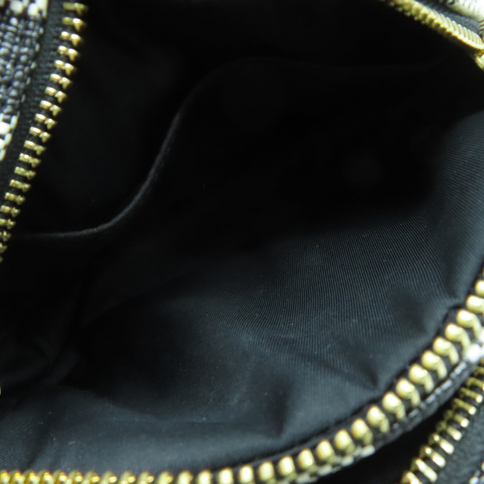 Tory Burch 牛皮皮革Shoulder Bag金扣肩背袋黑色/白色