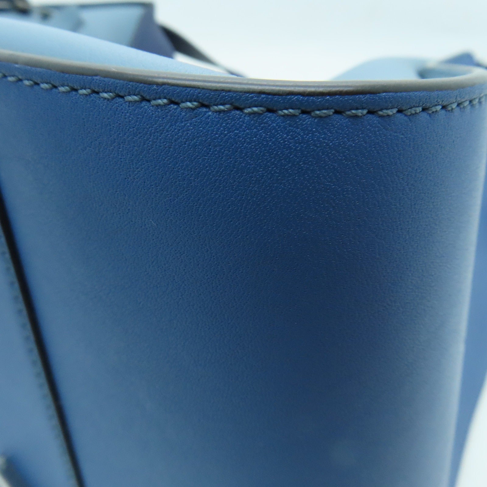 LOEWE 牛皮皮革Hammock銀扣肩背袋藍色