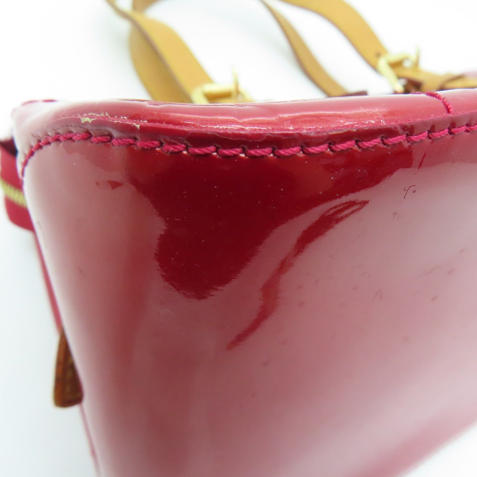 LOUIS VUITTON Mono-Vernis Rosewood Avenue Shoulder Bag金扣肩背袋红色