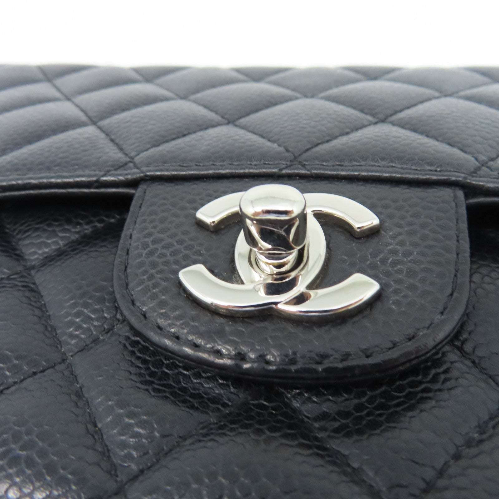 CHANEL 菱格Caviar皮革Classic 25cm銀扣鏈帶肩背袋黑色