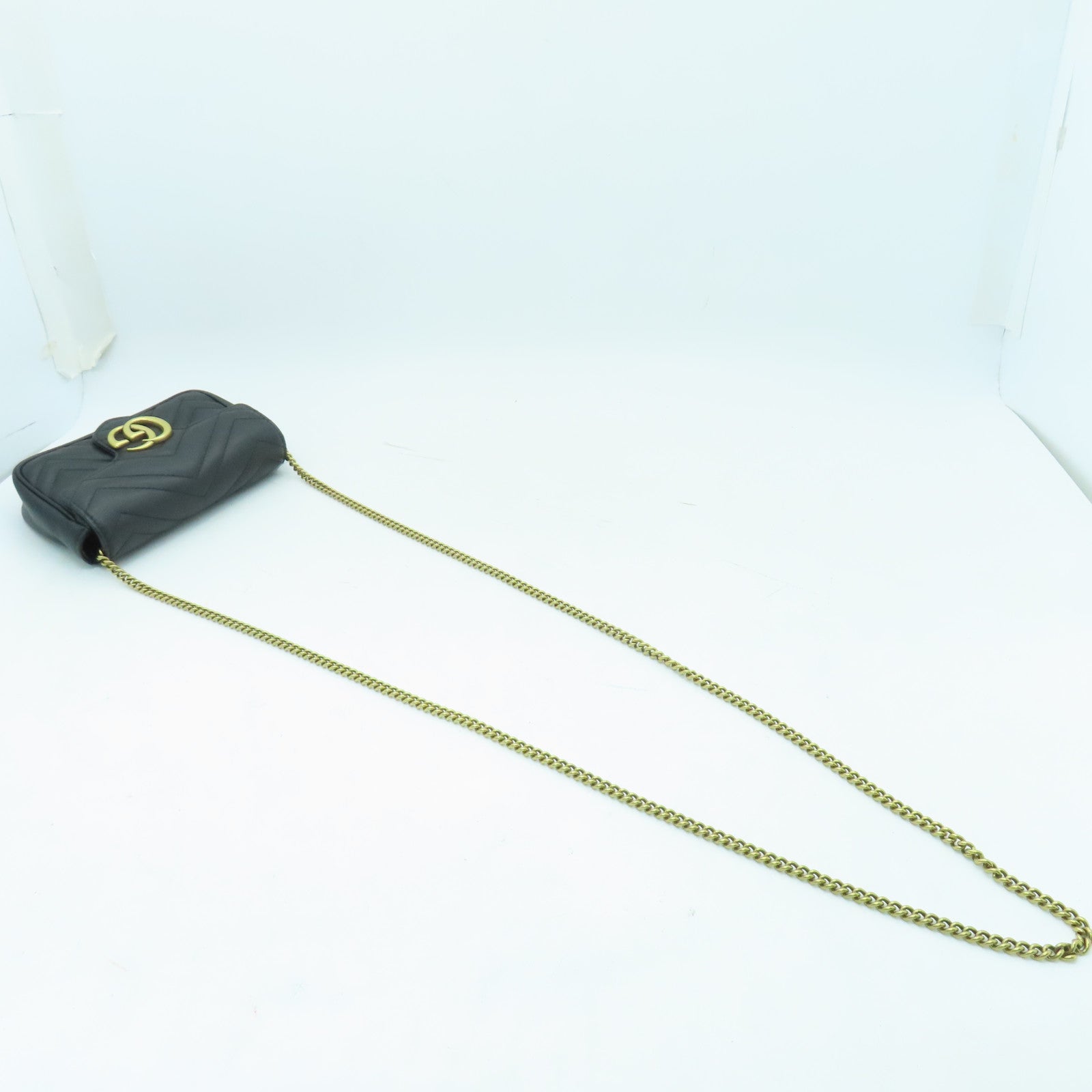 GUCCI 牛皮皮革GG Marmont金扣鏈帶肩背袋黑色