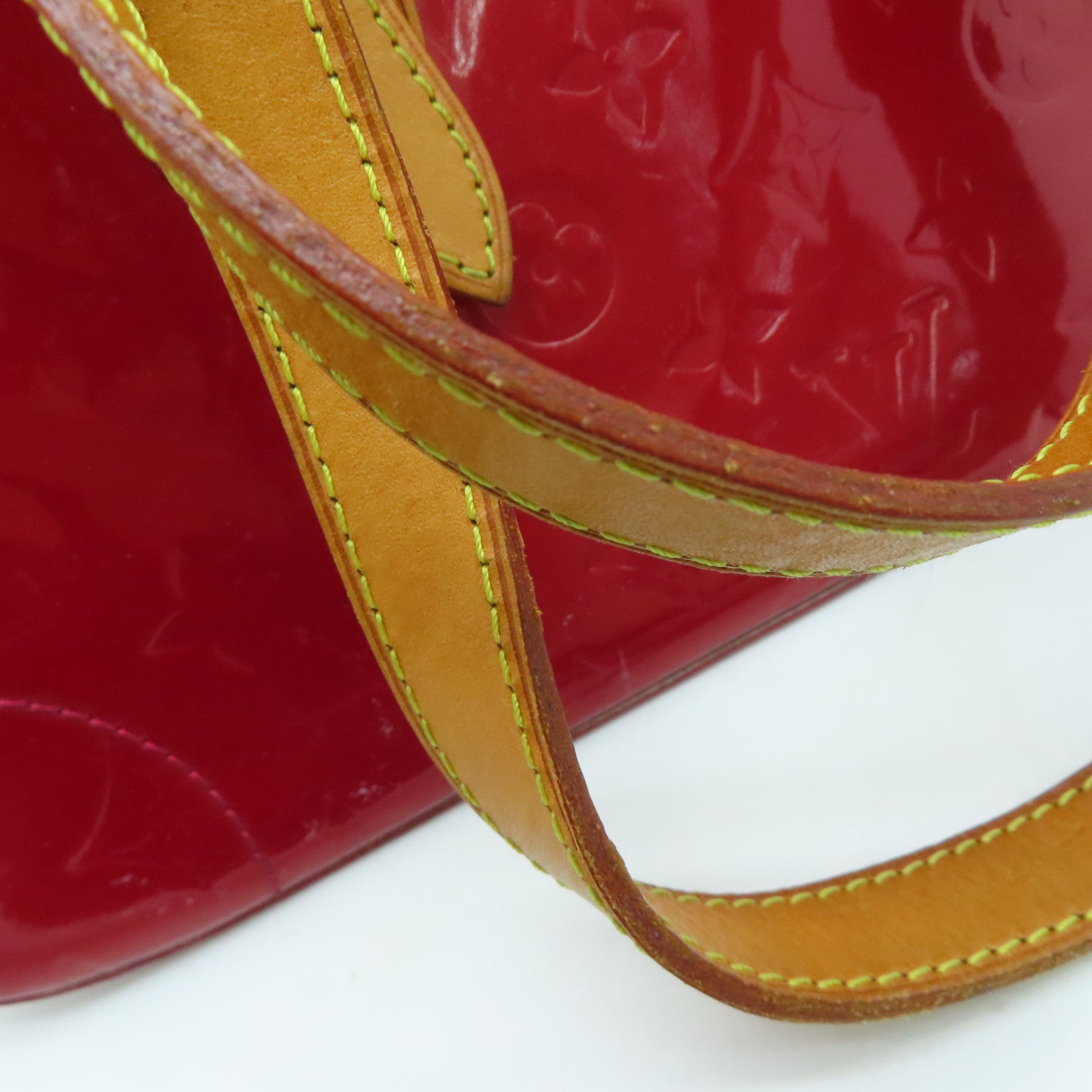 LOUIS VUITTON Mono-Vernis Rosewood Avenue Shoulder Bag金扣肩背袋红色