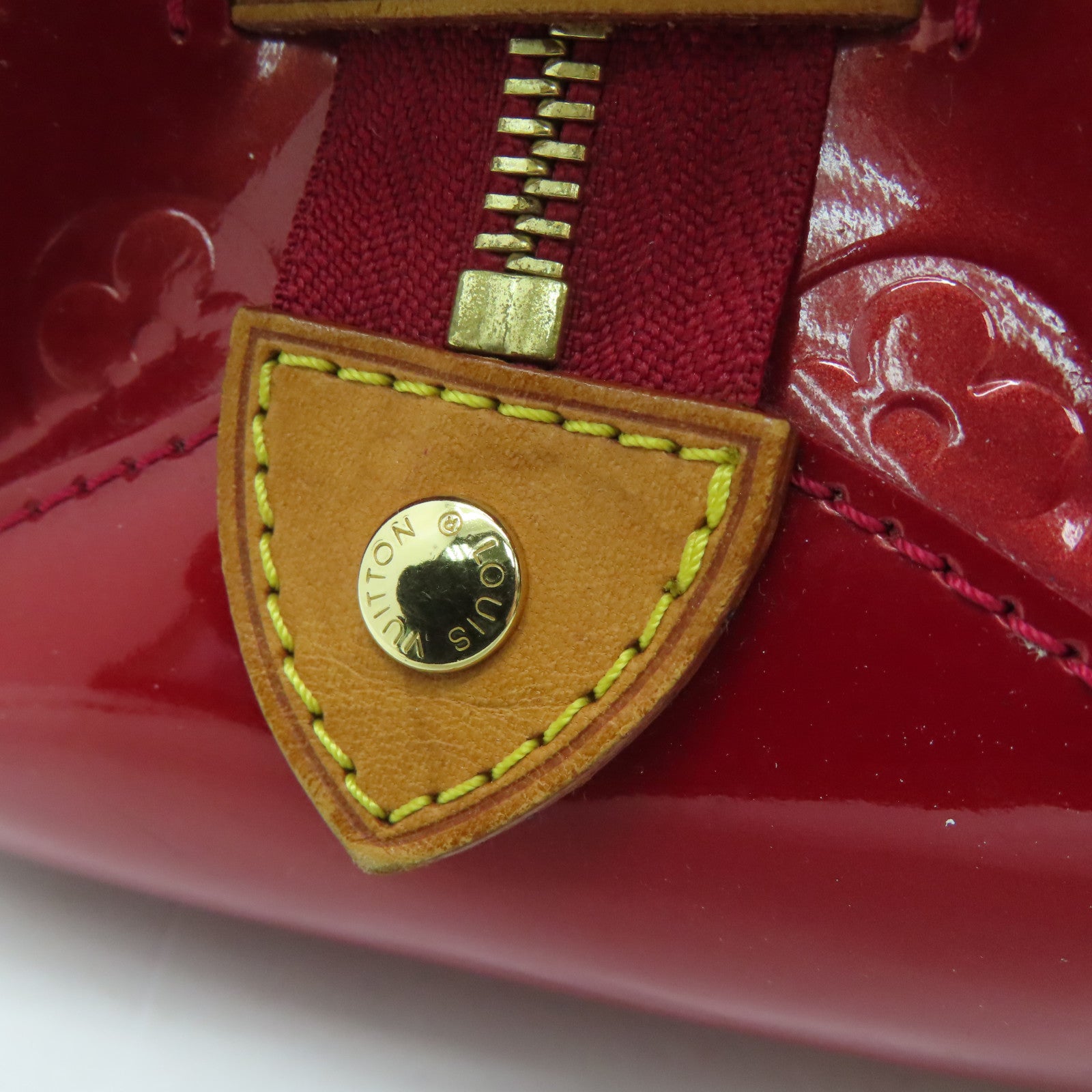 LOUIS VUITTON Mono-Vernis Rosewood Avenue Shoulder Bag金扣肩背袋红色