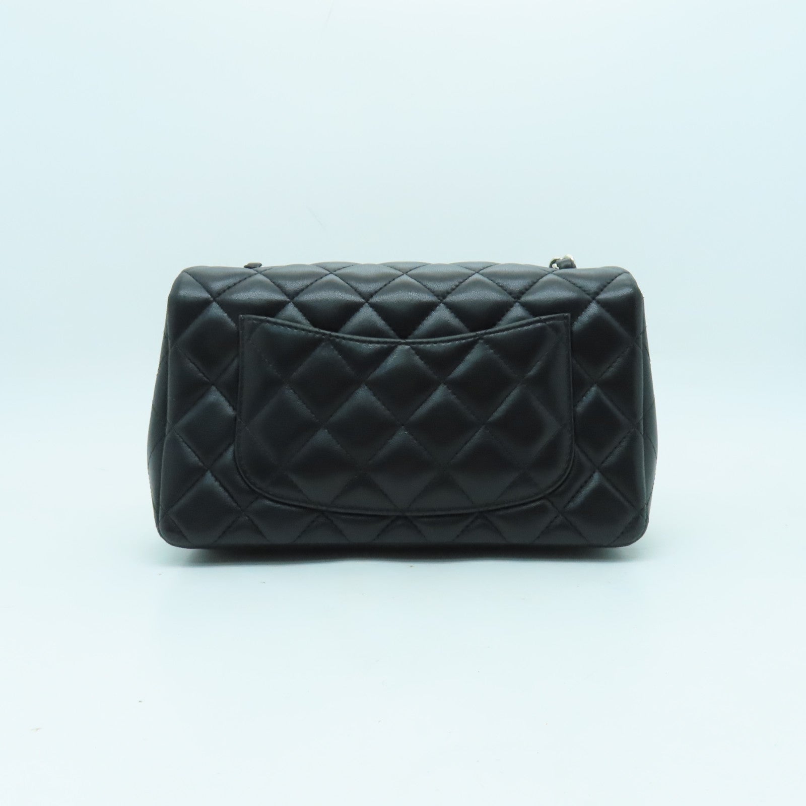 CHANEL 菱格羊皮皮革Classic 20cm銀扣鏈帶肩背袋黑色