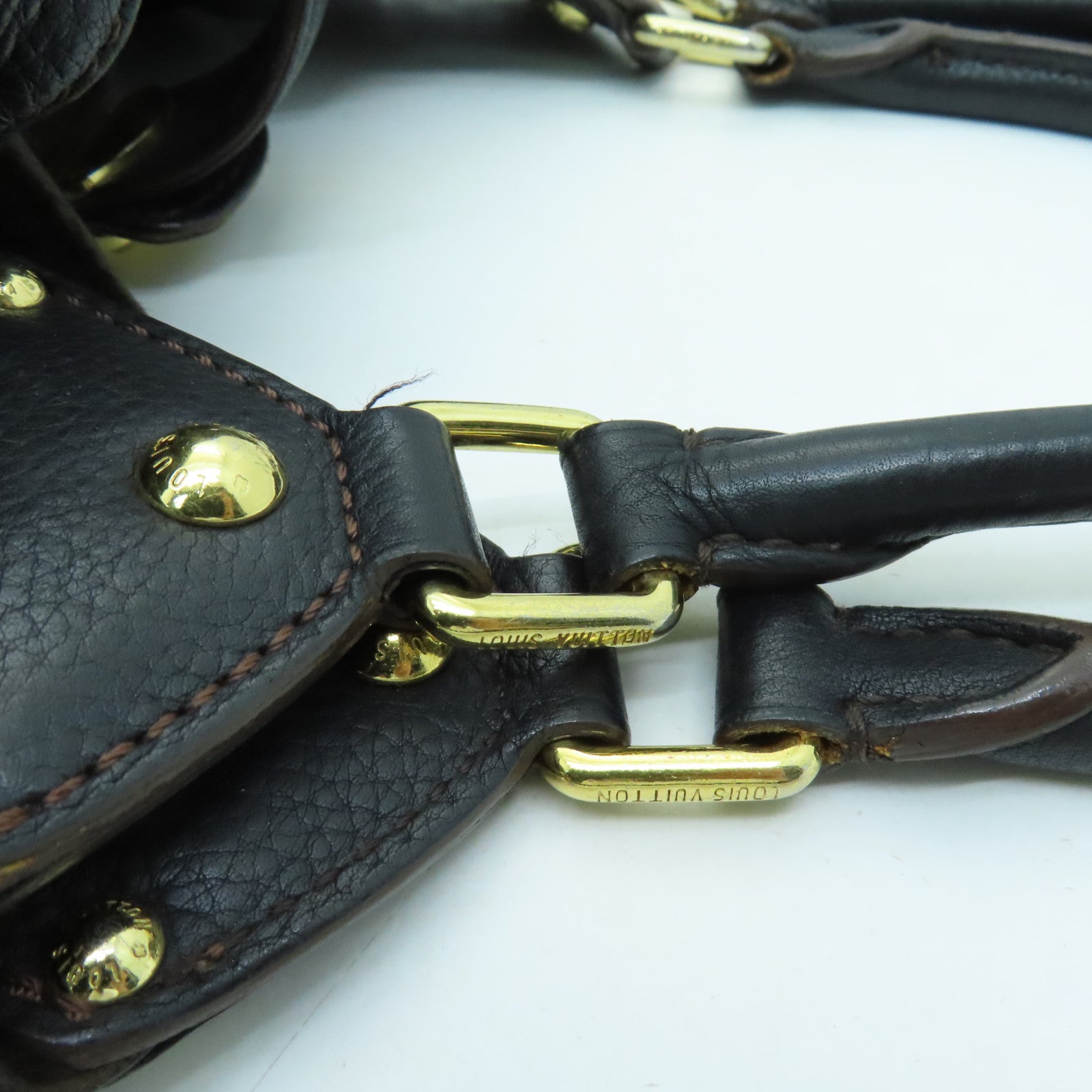 LOUIS VUITTON 牛皮皮革Mahina金扣手挽肩背兩用袋黑色