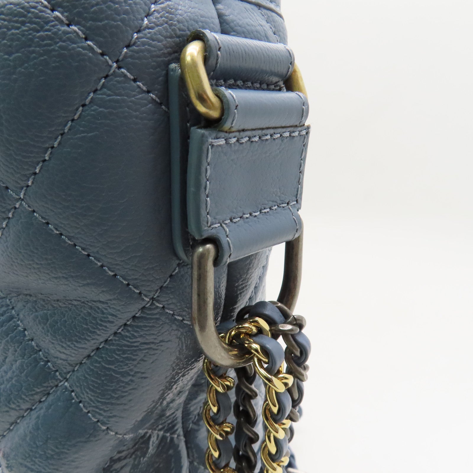 CHANEL rhombic cowhide leather Gabrielle gold buckle / silver buckle chain shoulder bag light blue