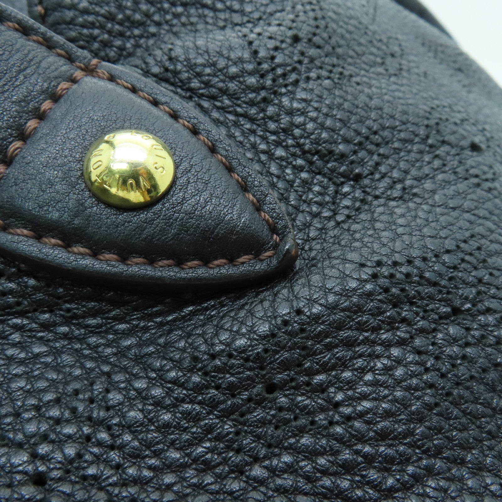LOUIS VUITTON 牛皮皮革Mahina金扣手挽肩背兩用袋黑色
