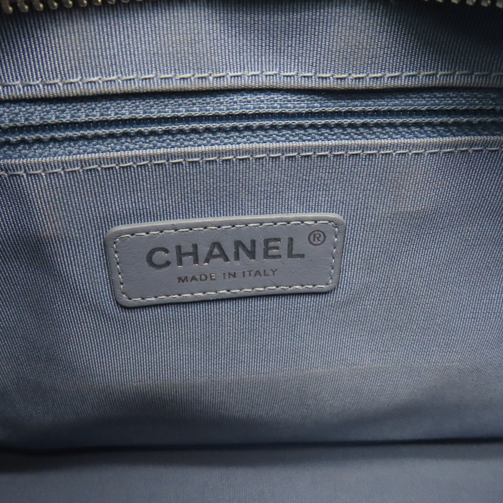 CHANEL rhombic cowhide leather Gabrielle gold buckle / silver buckle chain shoulder bag light blue