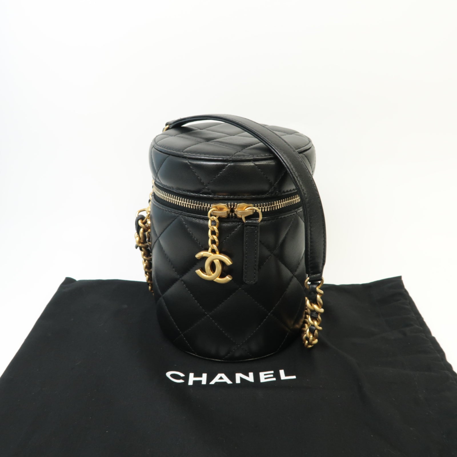 CHANEL 菱格羊皮皮革Vanity Case金扣鏈帶肩背袋黒色