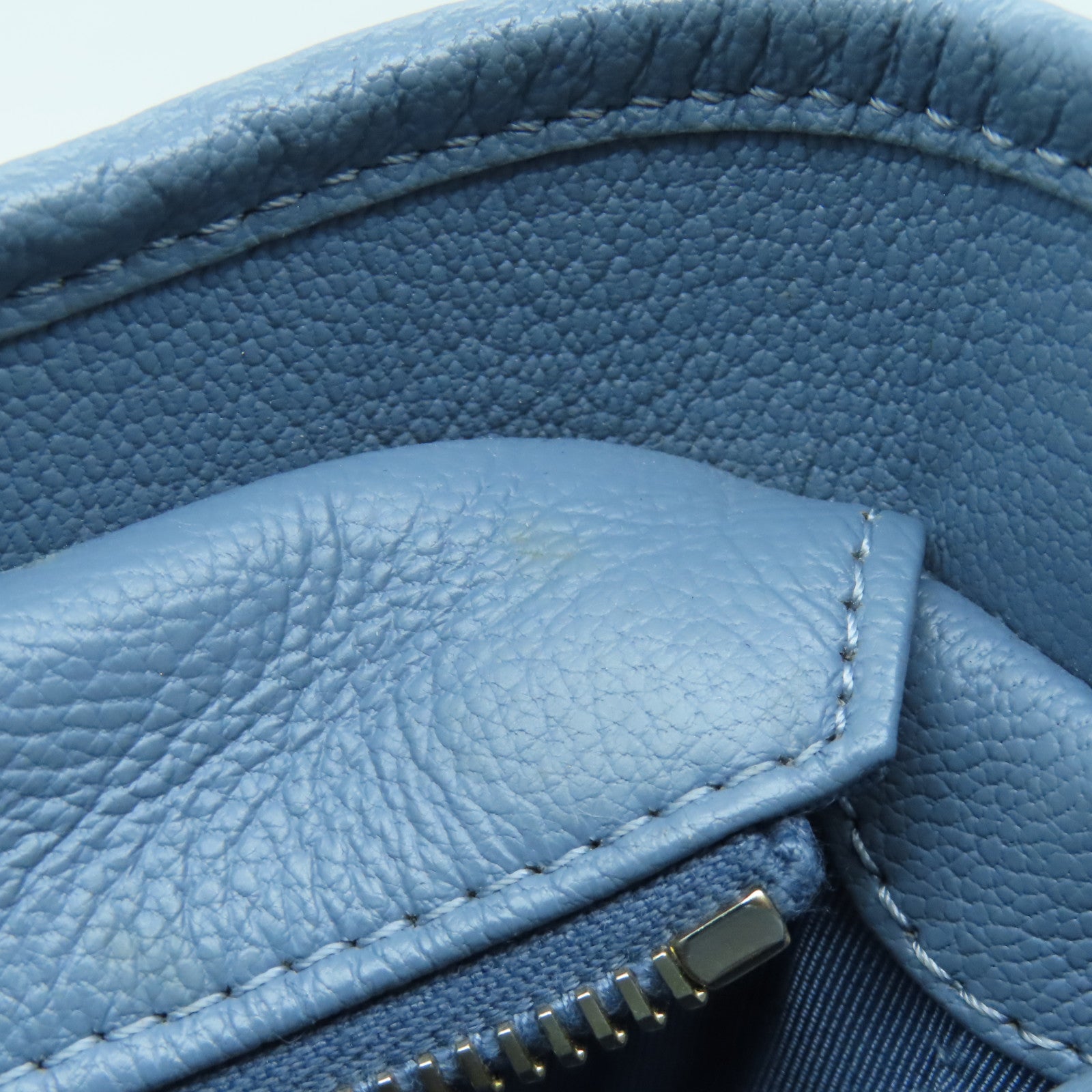 CHANEL rhombic cowhide leather Gabrielle gold buckle / silver buckle chain shoulder bag light blue