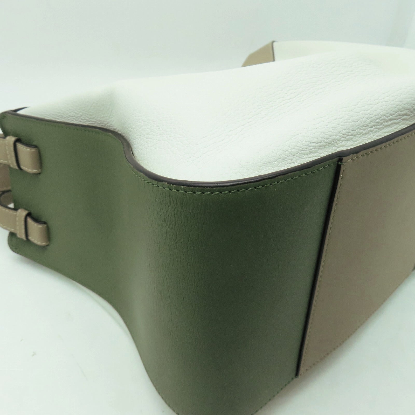 LOEWE 【激減優惠】牛皮皮革Hammock銀扣手挽肩背兩用袋綠色/白色/米色