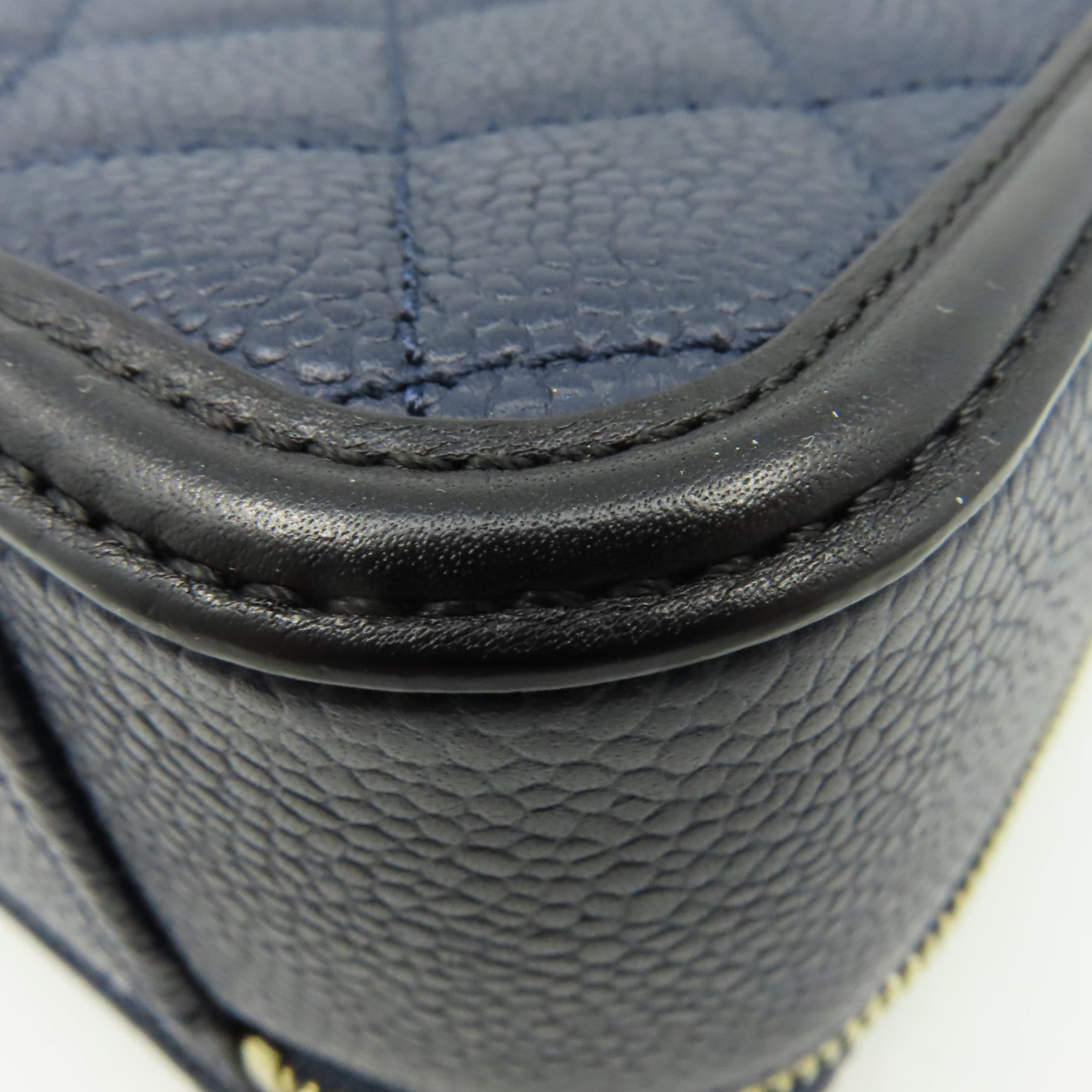 CHANEL 菱格Caviar皮革Vanity Case Chain Shoulder Bag金扣鏈帶手挽肩背兩用袋寶藍色