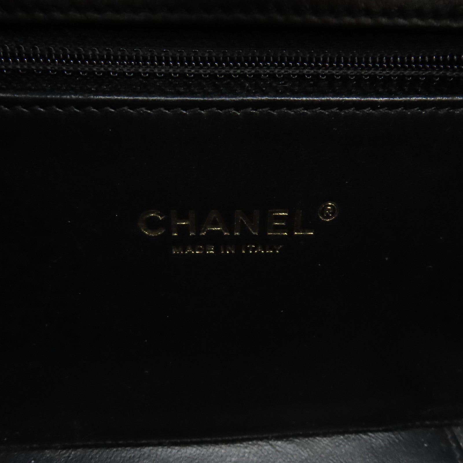 CHANEL 菱格Caviar皮革Vanity Case Chain Shoulder Bag金扣鏈帶手挽肩背兩用袋寶藍色