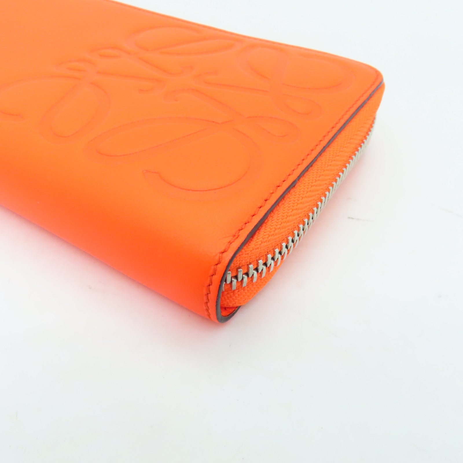 LOEWE 牛皮皮革Wallet銀扣長錢包橙色