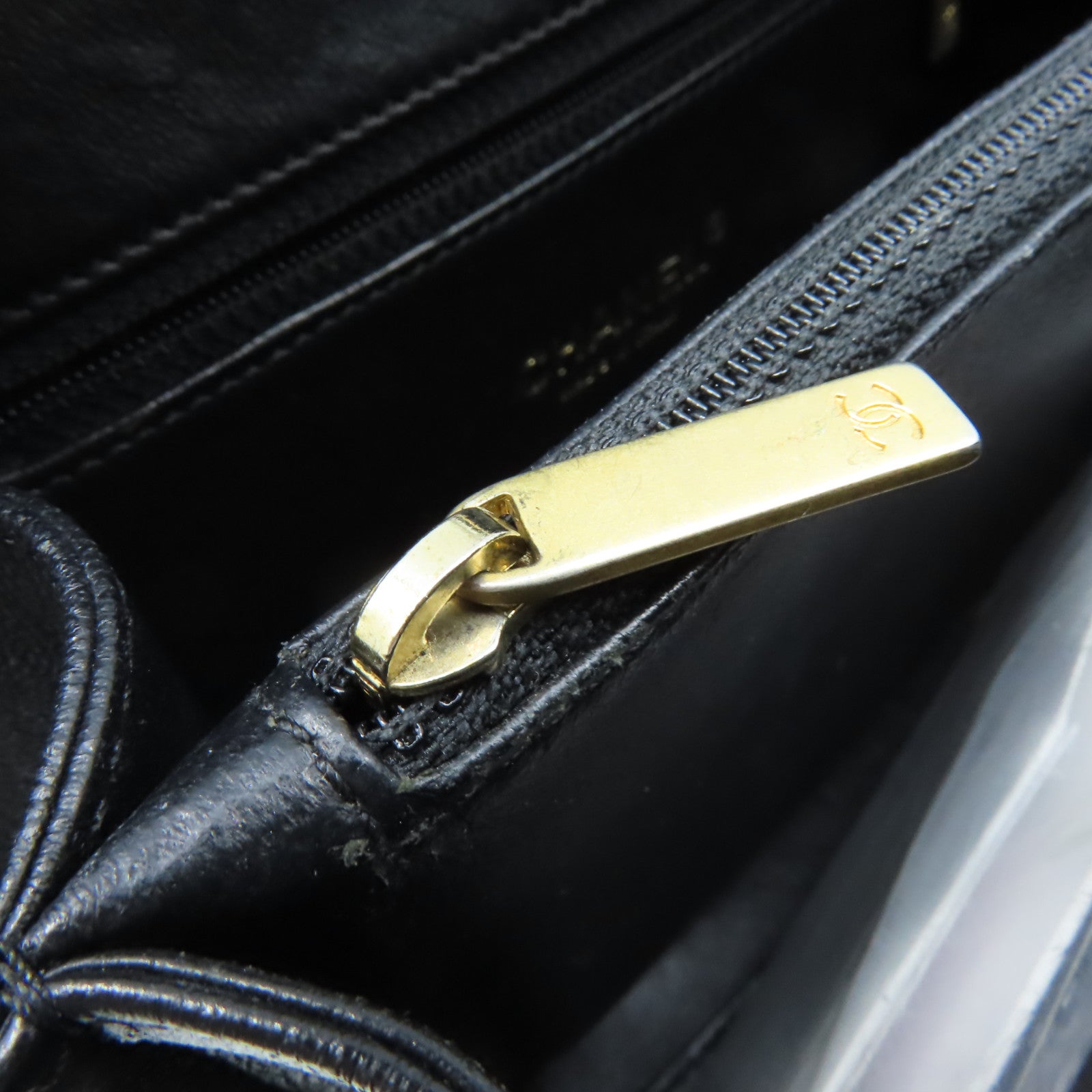 CHANEL 菱格Caviar皮革Vanity Case Chain Shoulder Bag金扣鏈帶手挽肩背兩用袋寶藍色