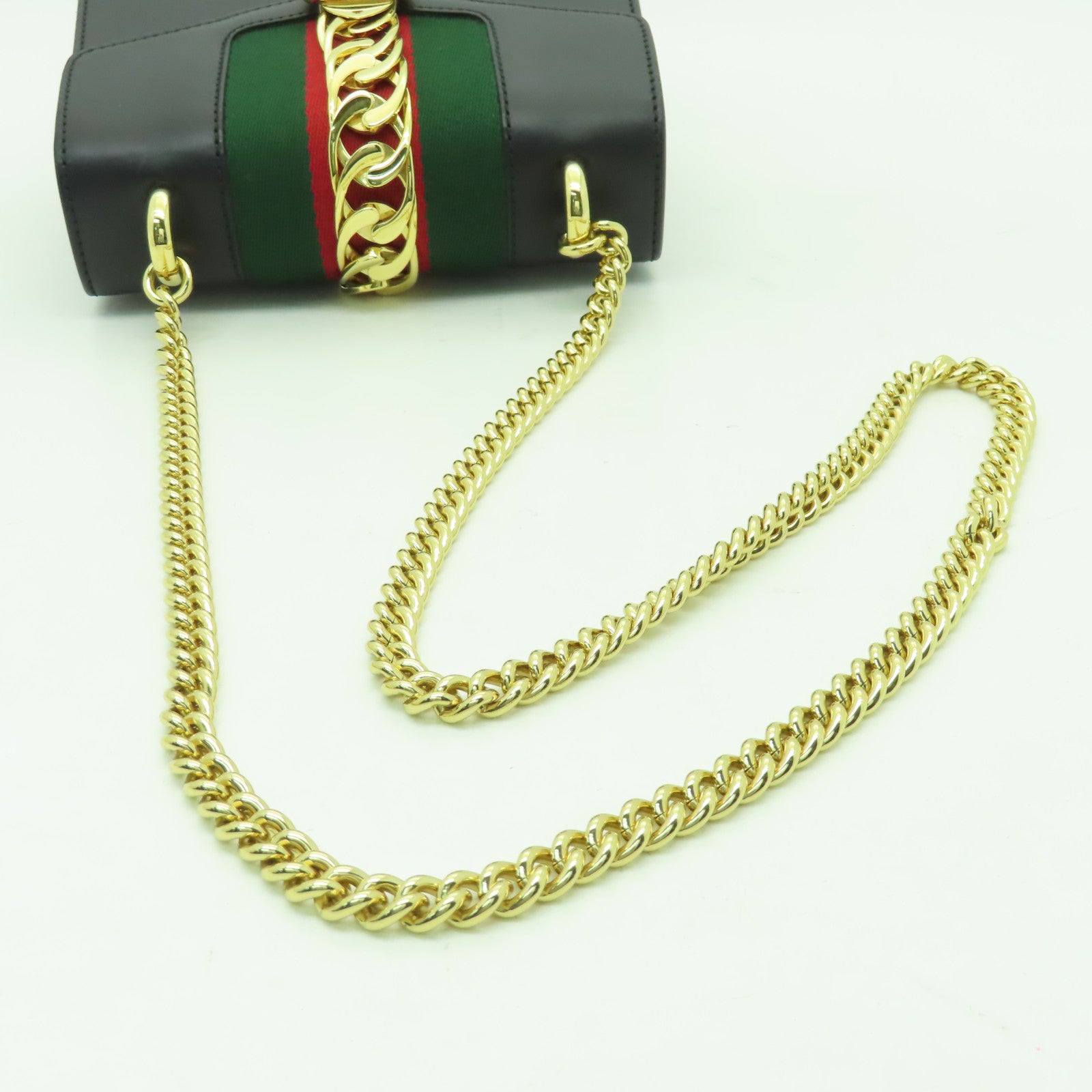 GUCCI 牛皮皮革Sylvie Mini金扣鏈帶肩背袋黑色