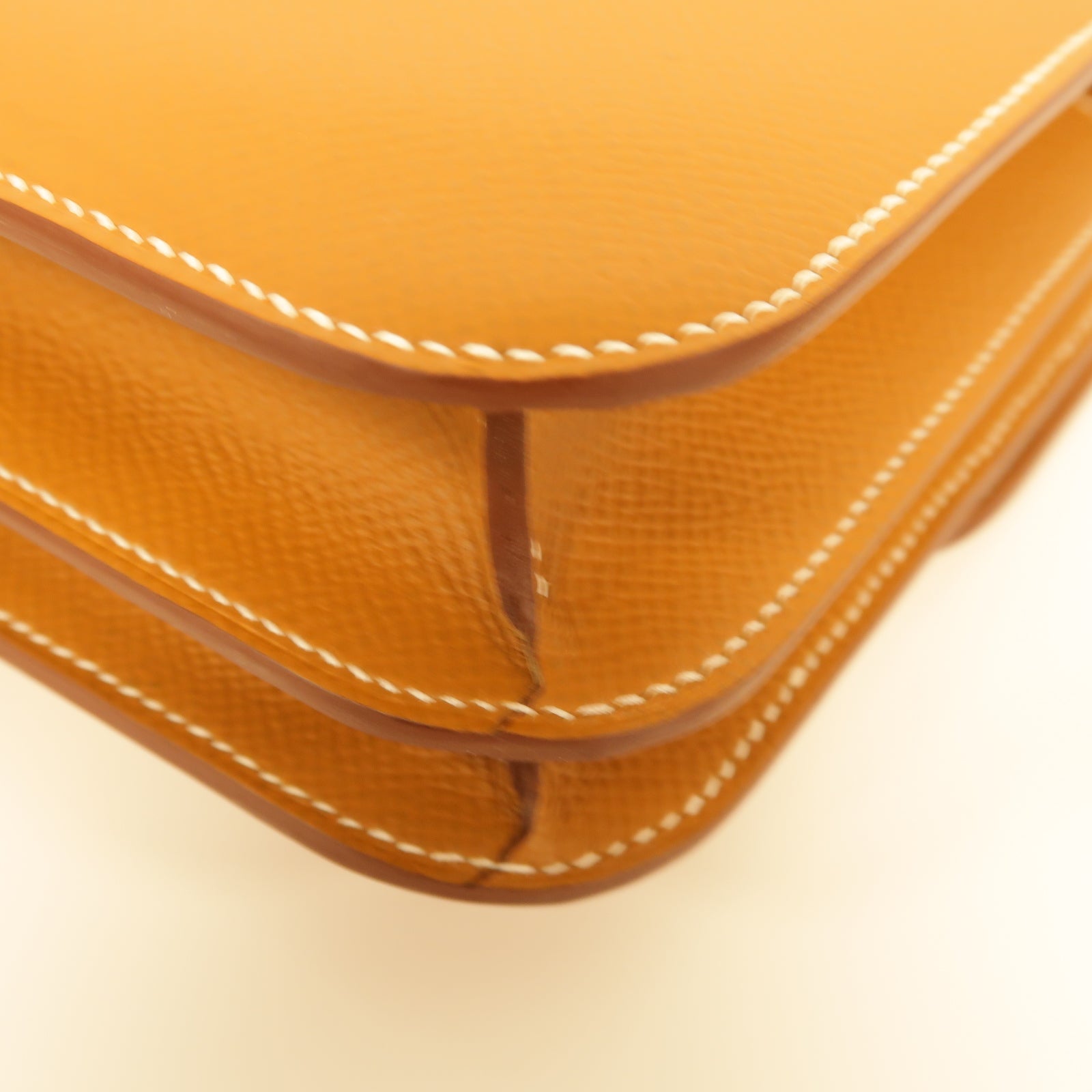 HERMES Epsom皮革Constance Mini金扣肩背袋Gold棕色