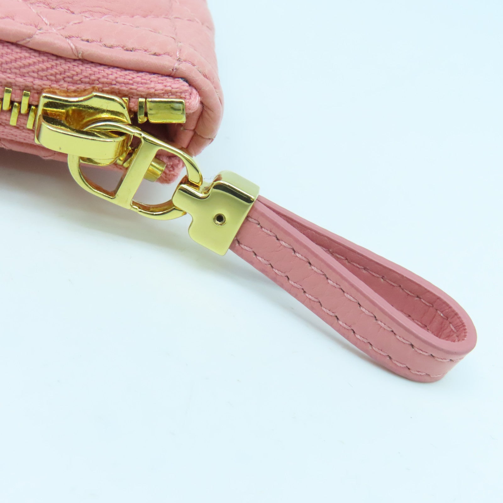 Dior 牛皮皮革Clutch Bag金扣手拿包粉紅色