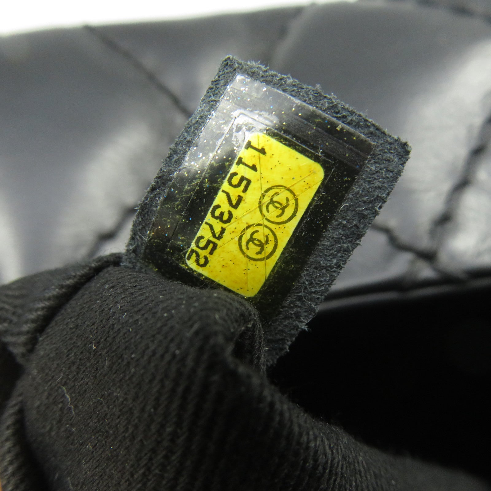 CHANEL 菱格牛皮皮革Chain Shoulder銀扣鏈帶肩背袋黑色