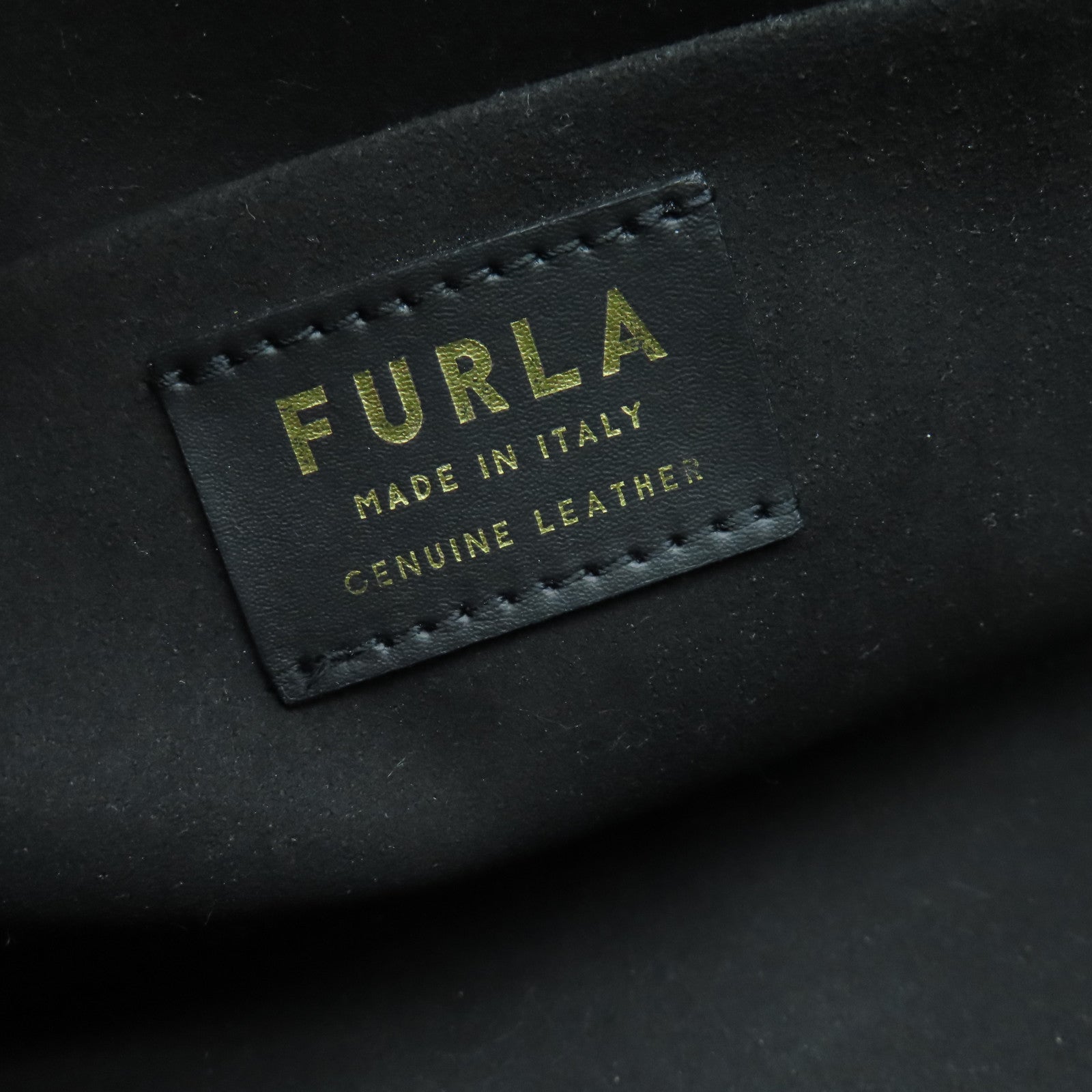 Furla 牛皮皮革Margherita金扣手挽袋白色/米色