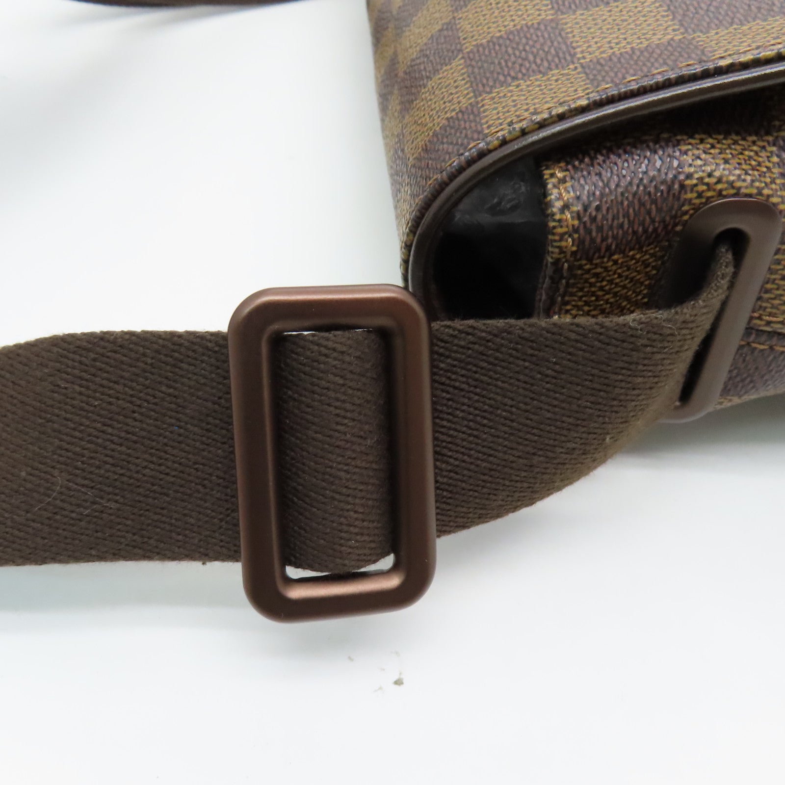 LOUIS VUITTON Damier Brooklyn MM Gold Buckle Shoulder Bag Brown