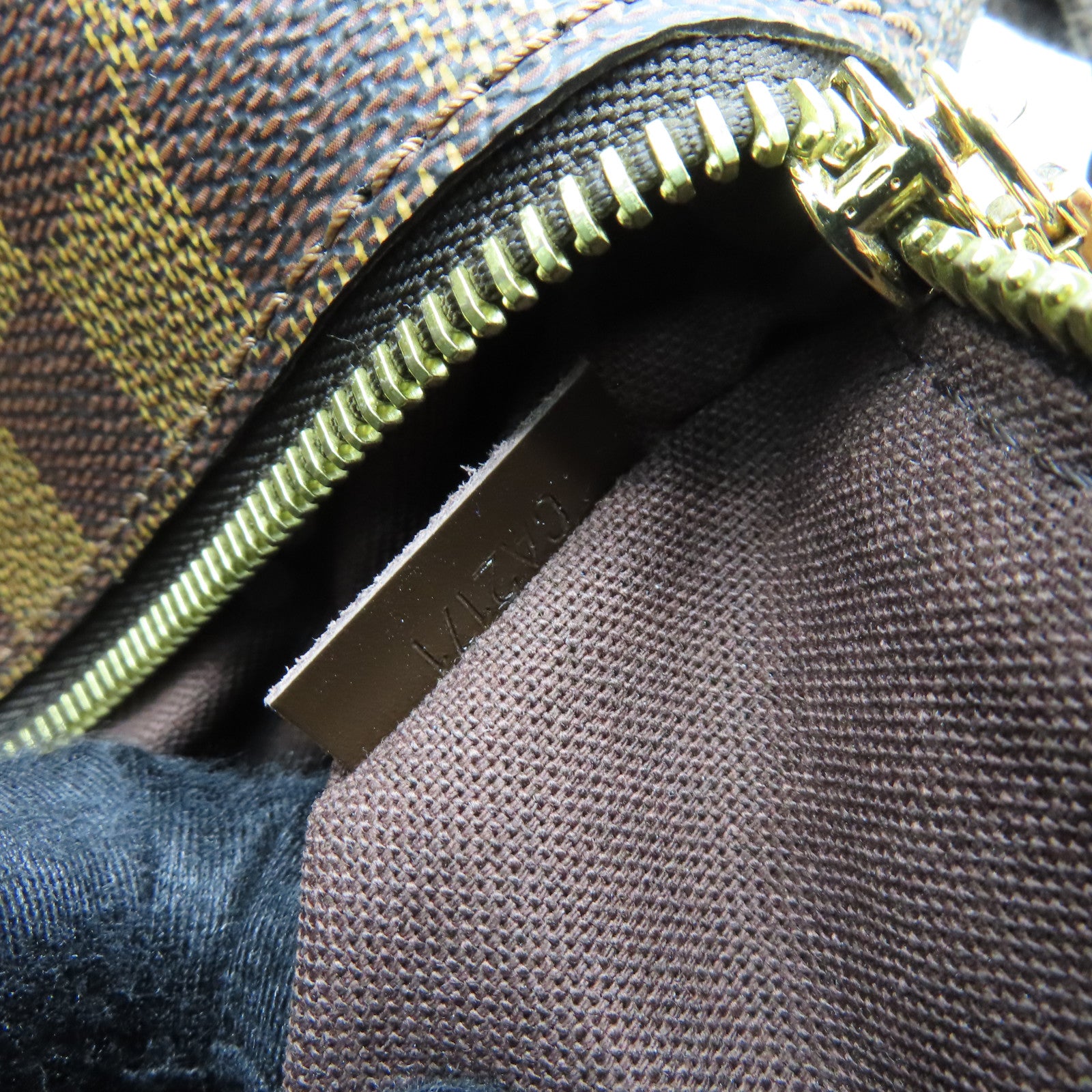 LOUIS VUITTON Damier Brooklyn MM Gold Buckle Shoulder Bag Brown