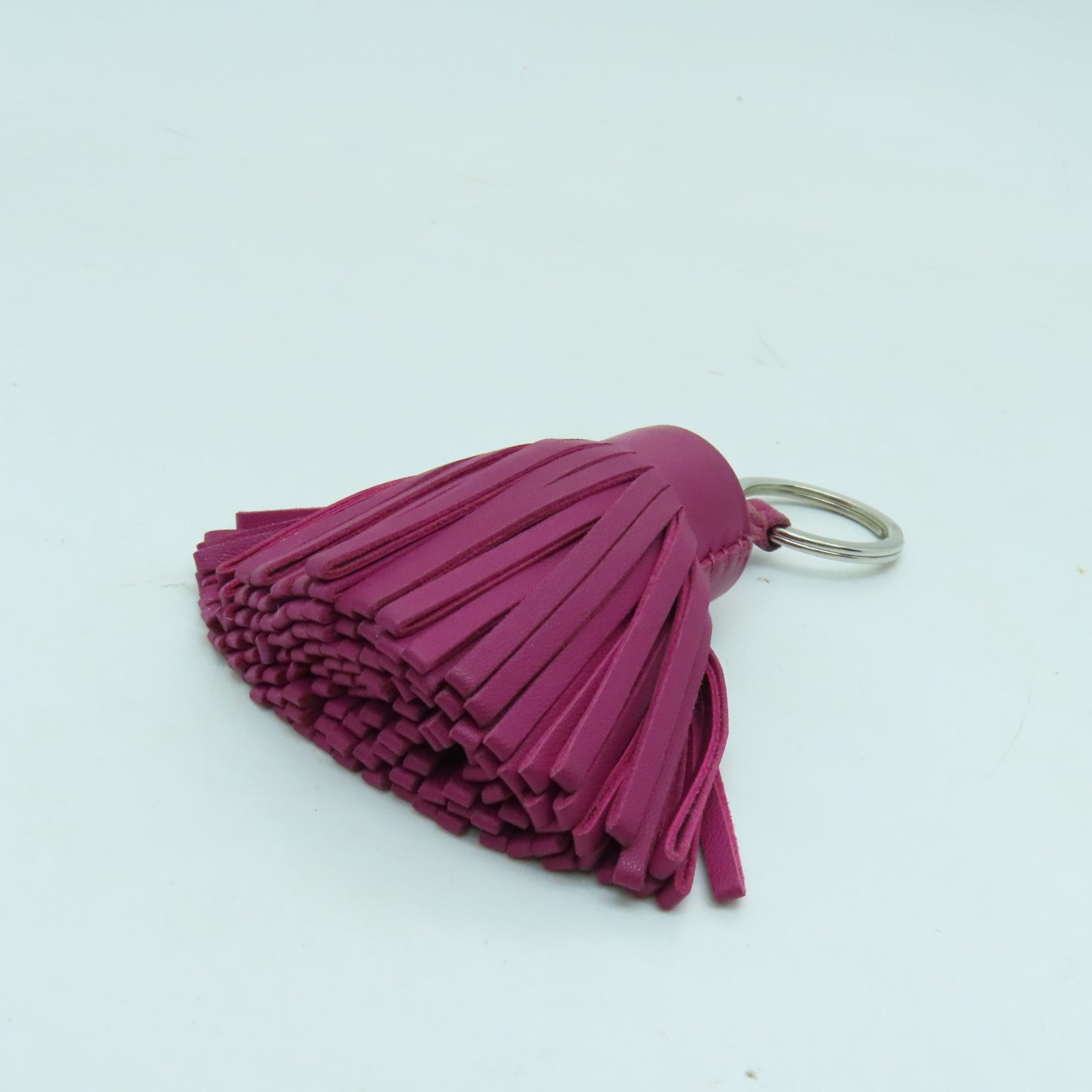 HERMES Swift皮革Carmen挂饰木兰粉色