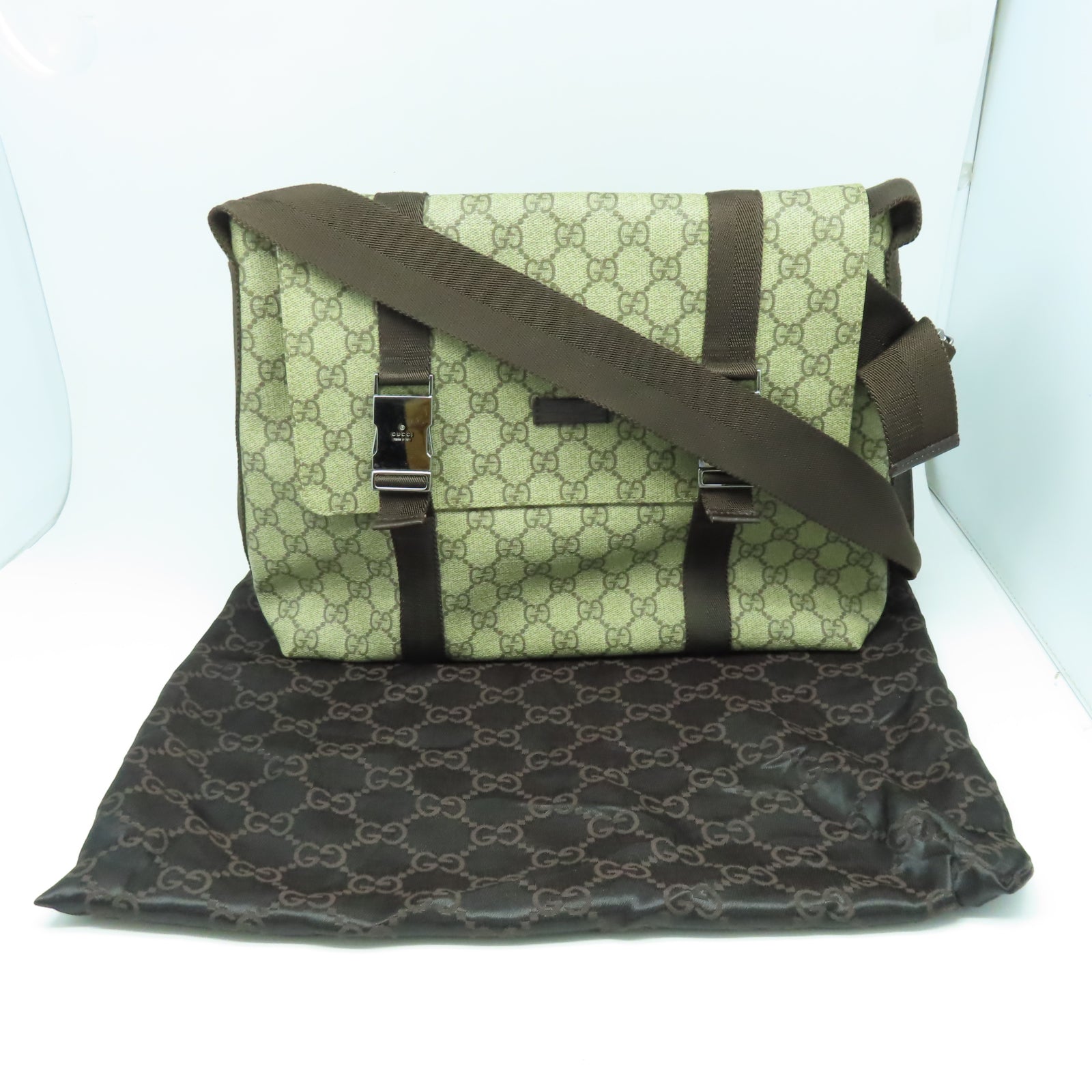 GUCCI 塗層帆布Shoulder Bag銀扣肩背袋棕色