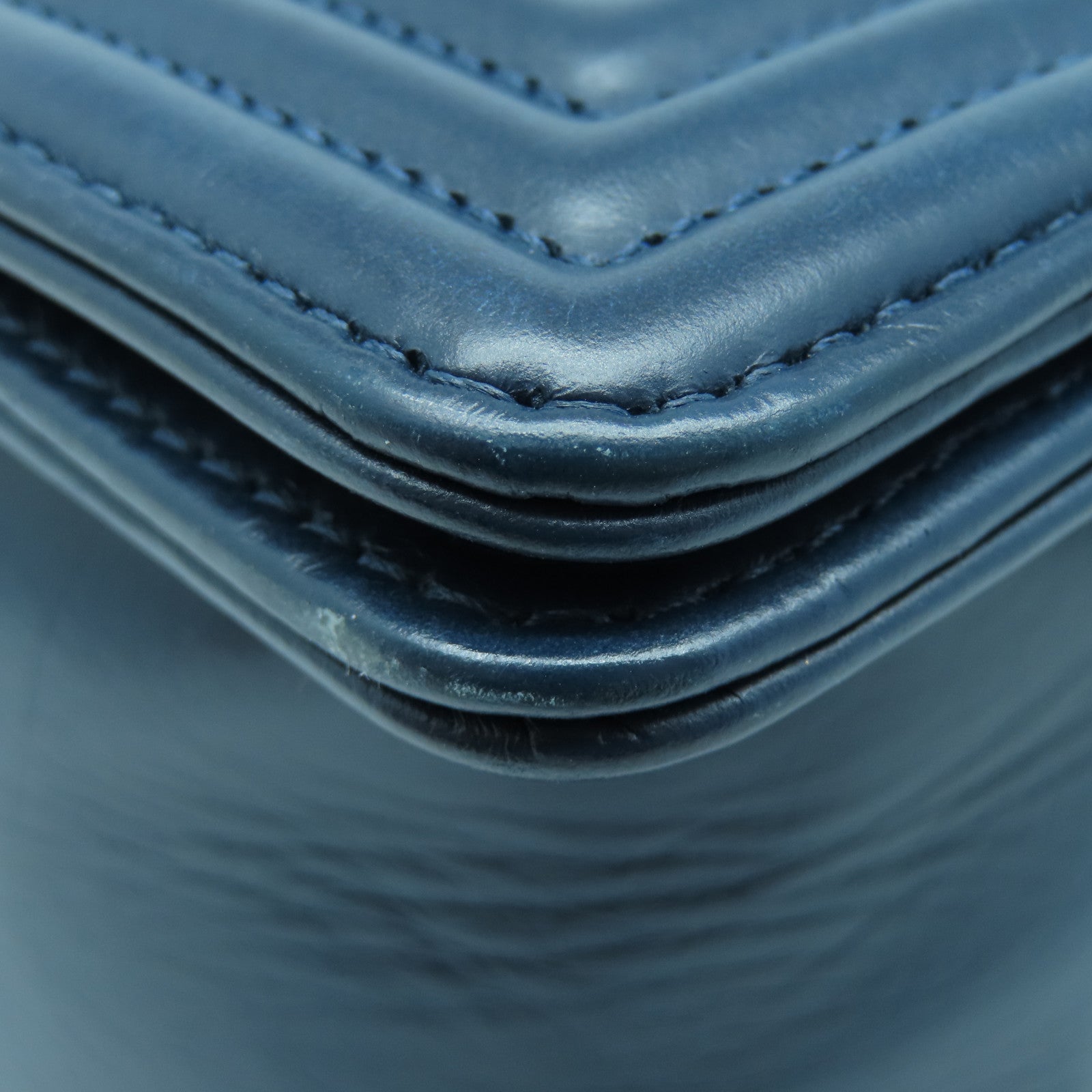 CHANEL 【激減優惠】菱格牛皮皮革Chain Shoulder金扣鏈帶肩背袋藍色