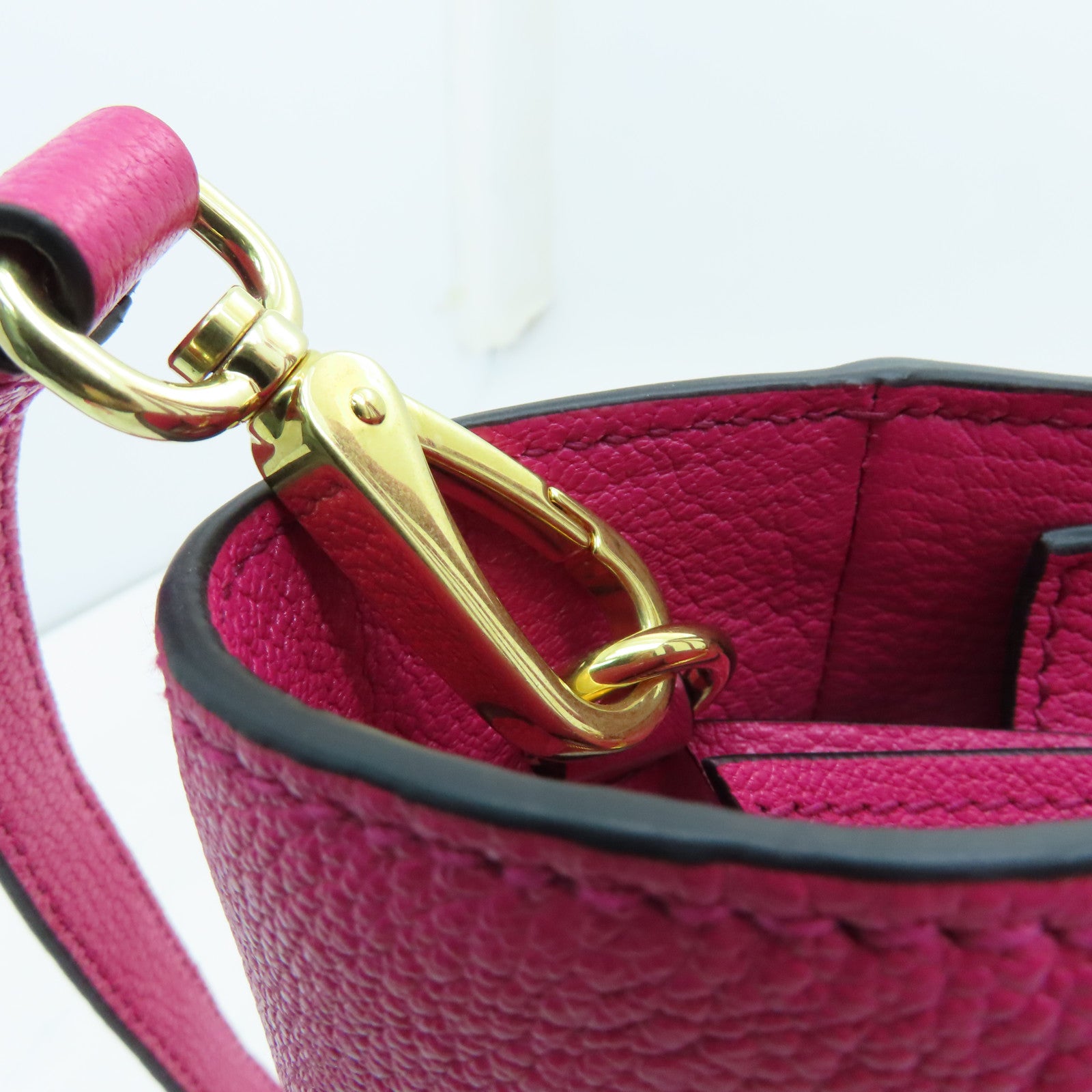 Miu Miu cowhide leather 2 Way Shoulder gold buckle handle shoulder bag pink