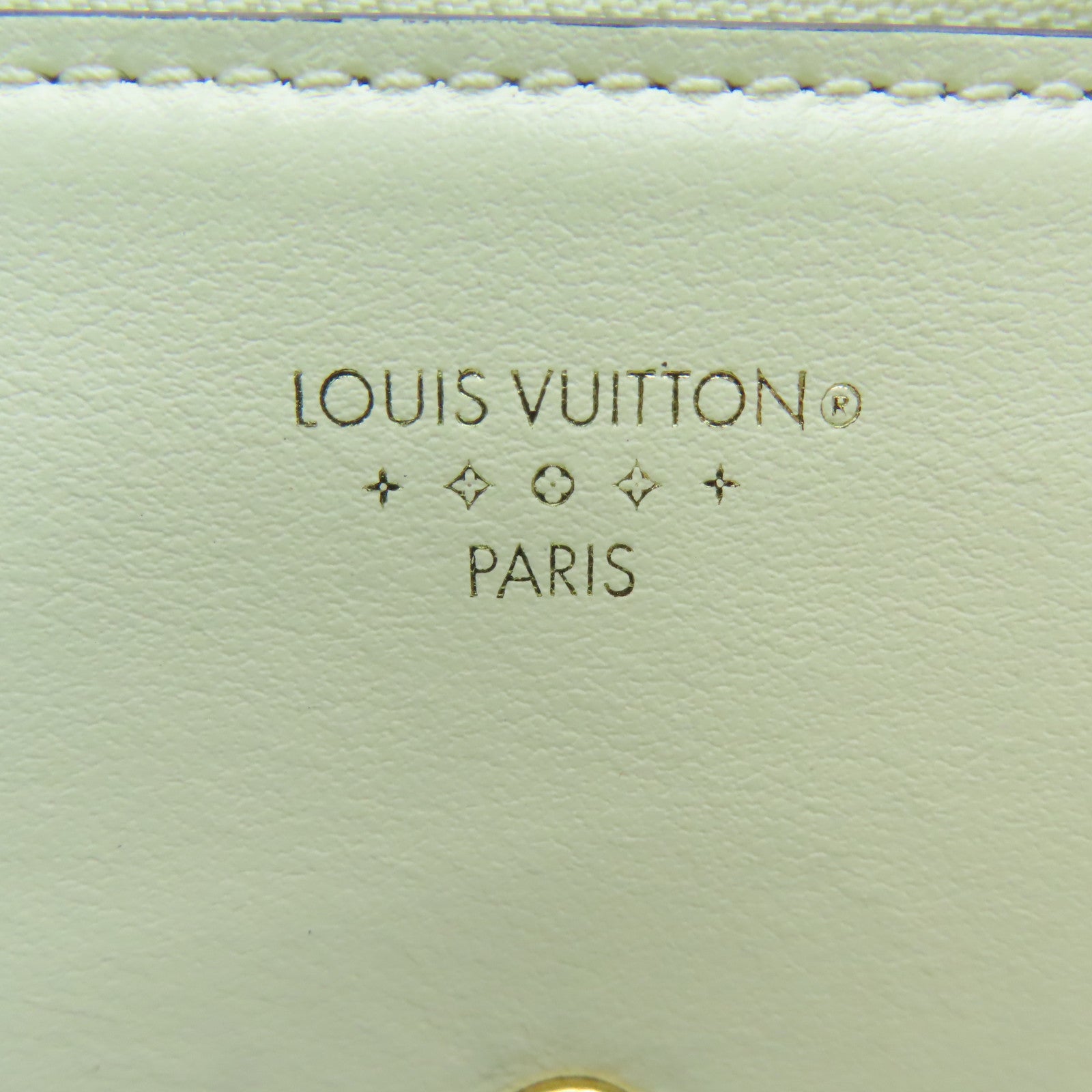 LOUIS VUITTON 【激减优惠】牛皮皮革Point 9 Small Wallet金扣钱包白色