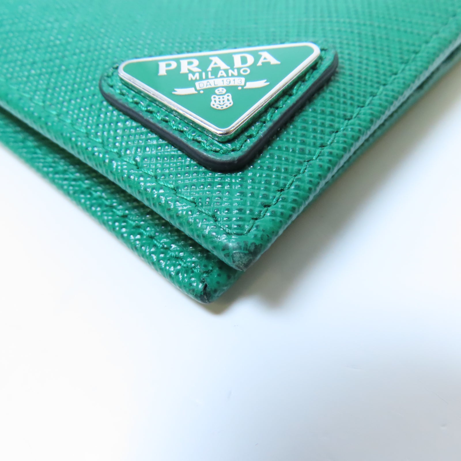 PRADA Saffiano皮革Wallet銀扣錢包綠色