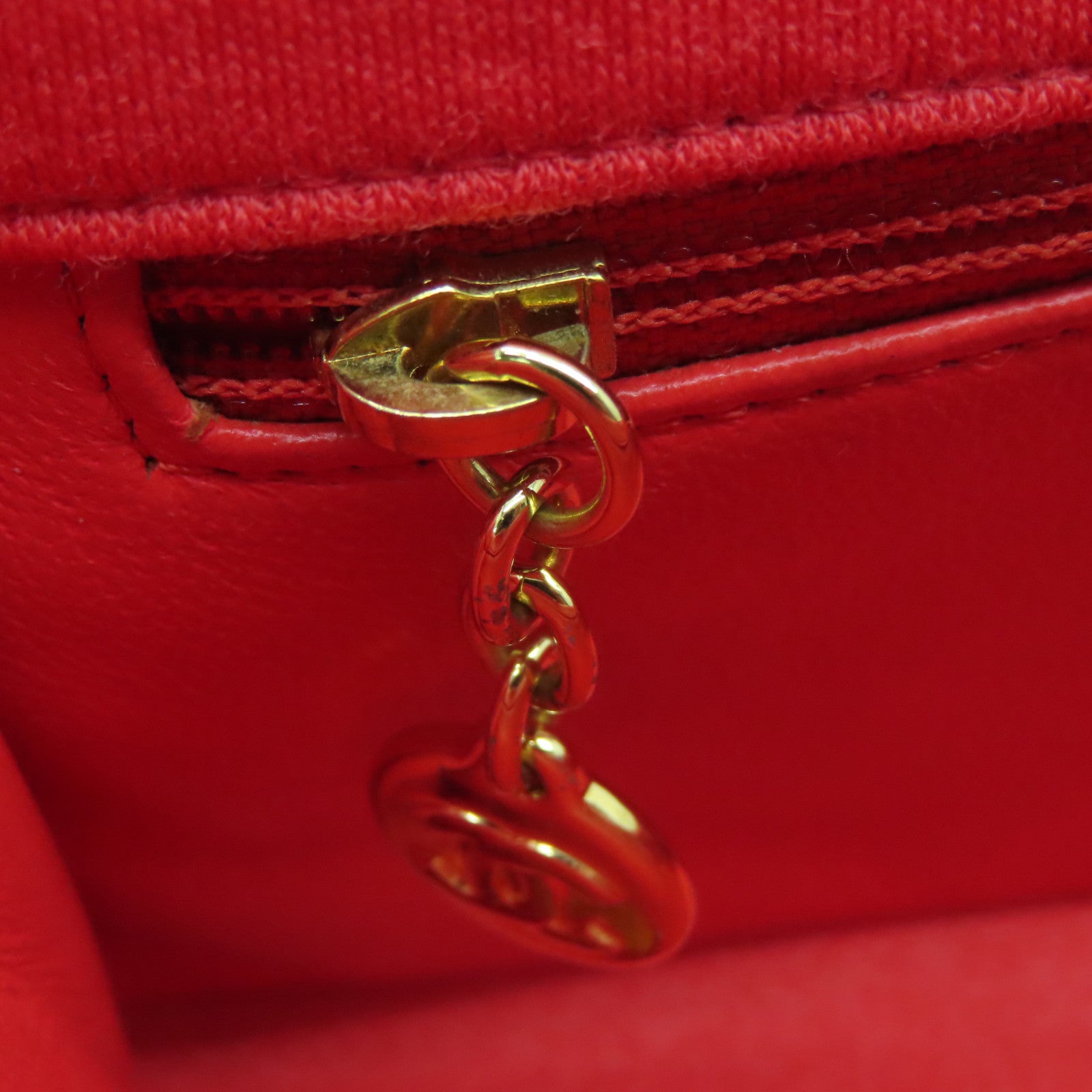 CHANEL 菱格布料Chain Shoulder Bag金扣鏈帶肩背袋紅色