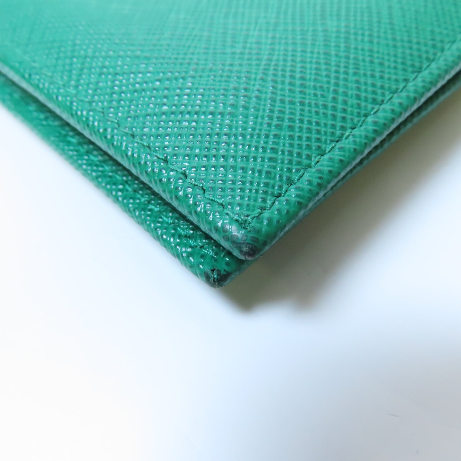 PRADA Saffiano皮革Wallet銀扣錢包綠色