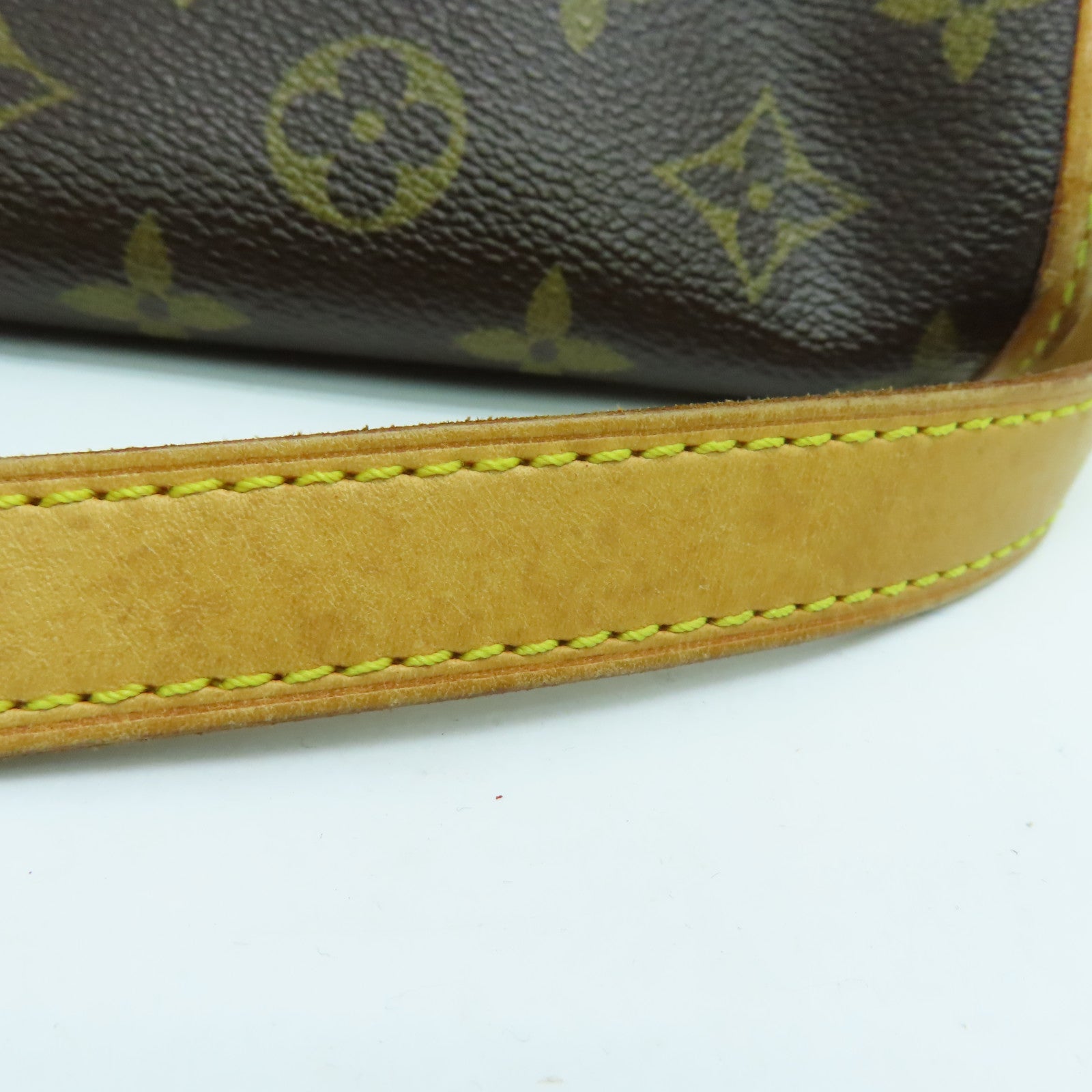 LOUIS VUITTON Monogram Popincourt Long金扣肩背袋啡色