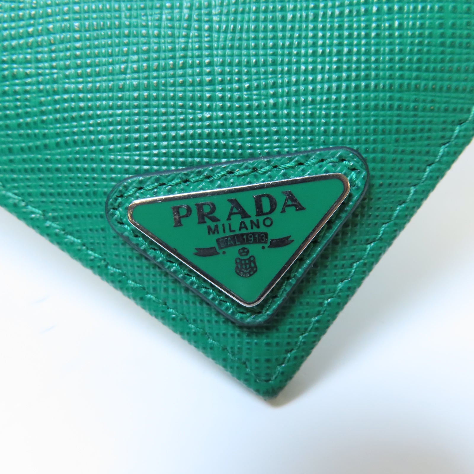 PRADA Saffiano皮革Wallet銀扣錢包綠色