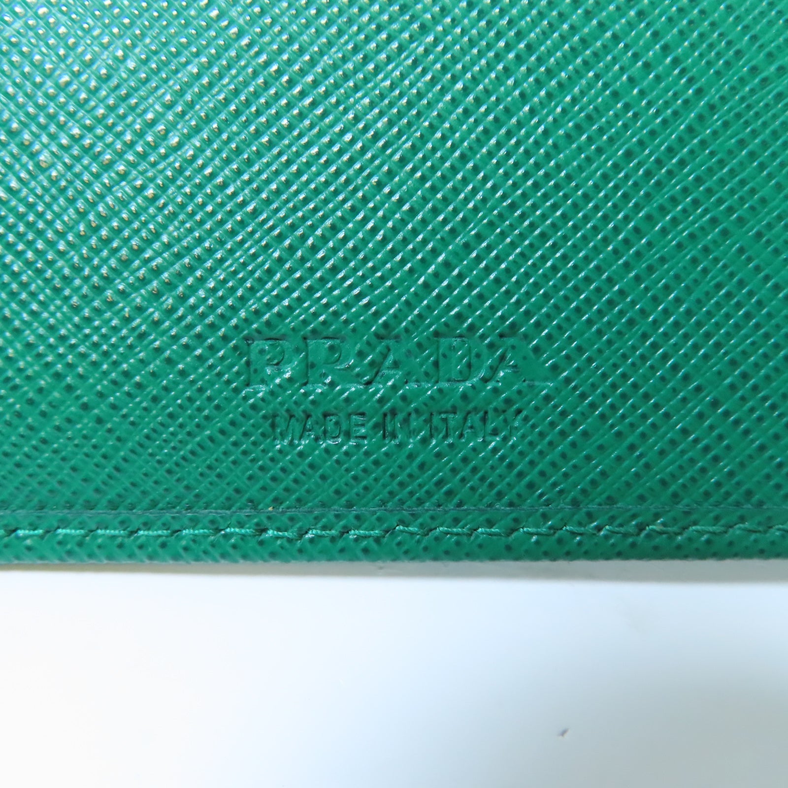 PRADA Saffiano皮革Wallet銀扣錢包綠色