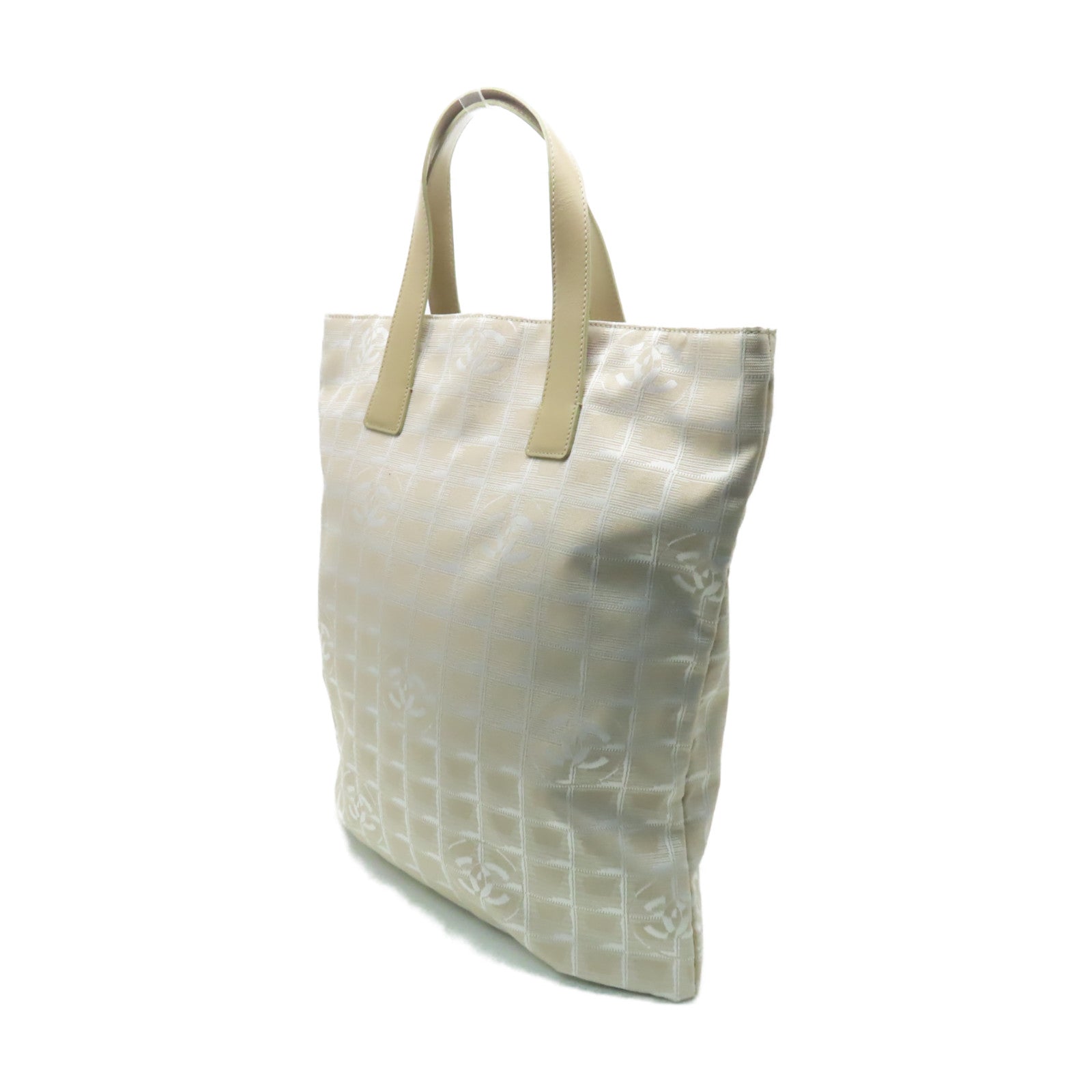 CHANEL 尼龍/皮革New Travel Line Tote Bag銀扣手挽袋米色