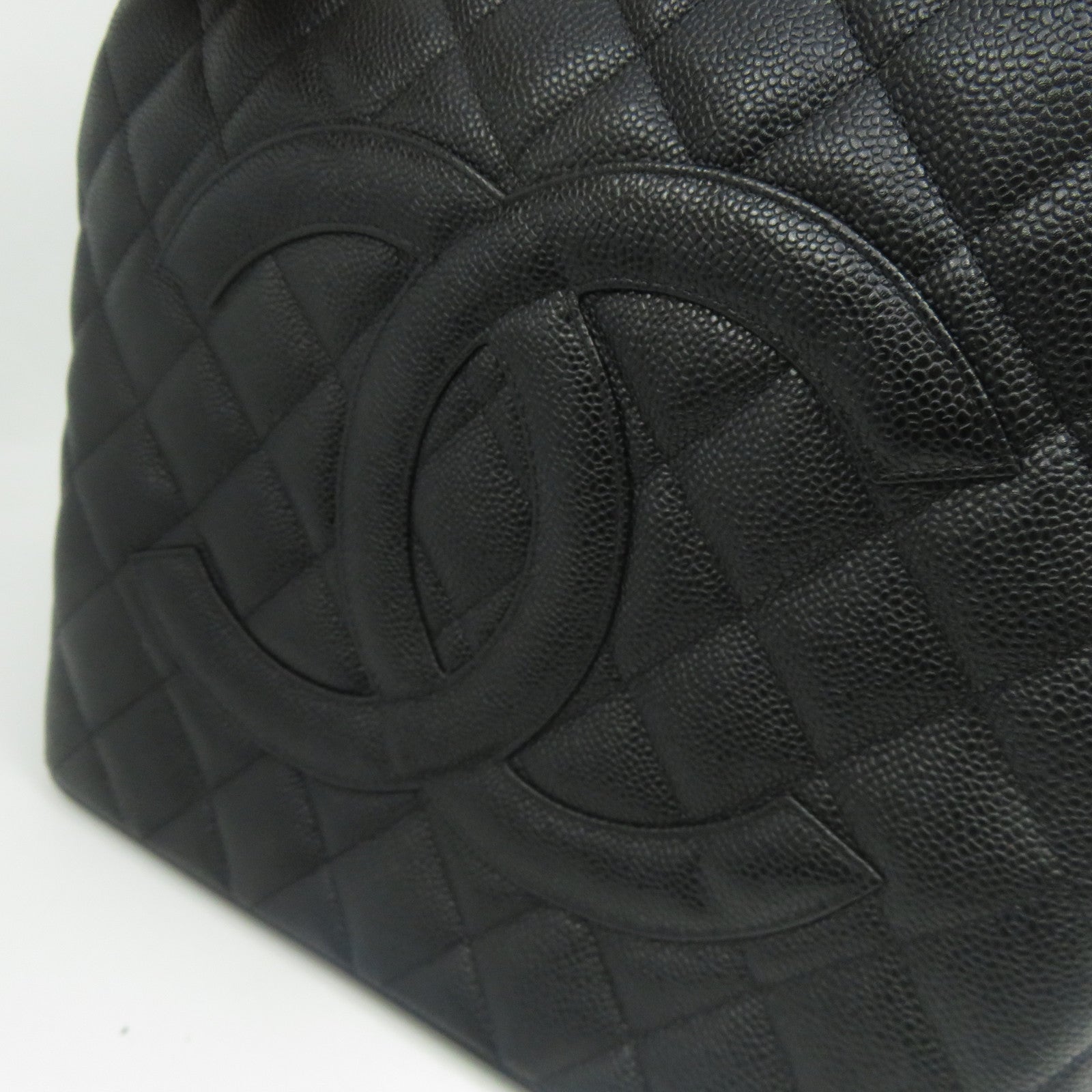 CHANEL 菱格Caviar皮革Vintage Bag金扣肩背袋黑色