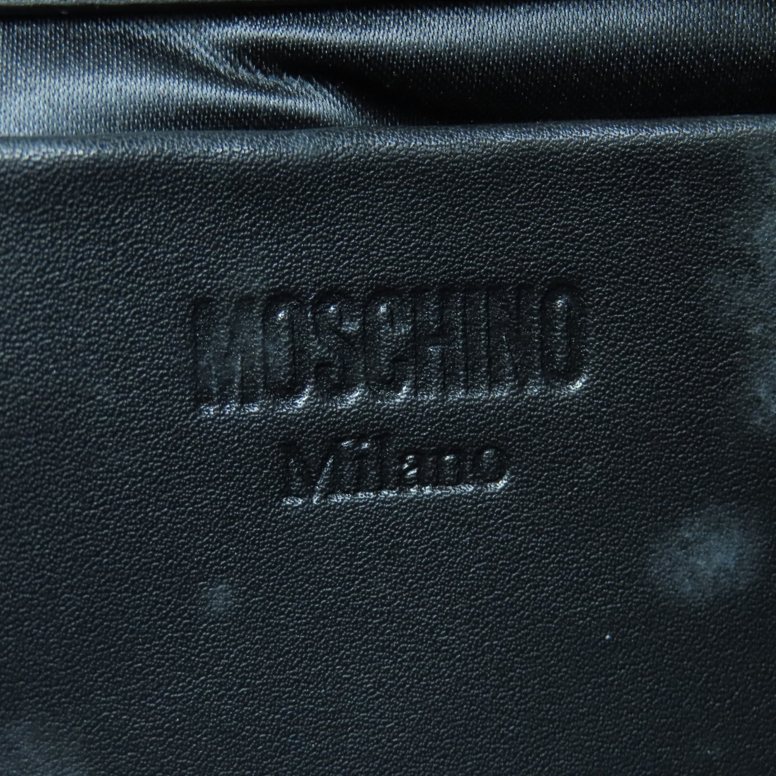 MOSCHINO 尼龍Clutch Bag金扣手拿包黑色