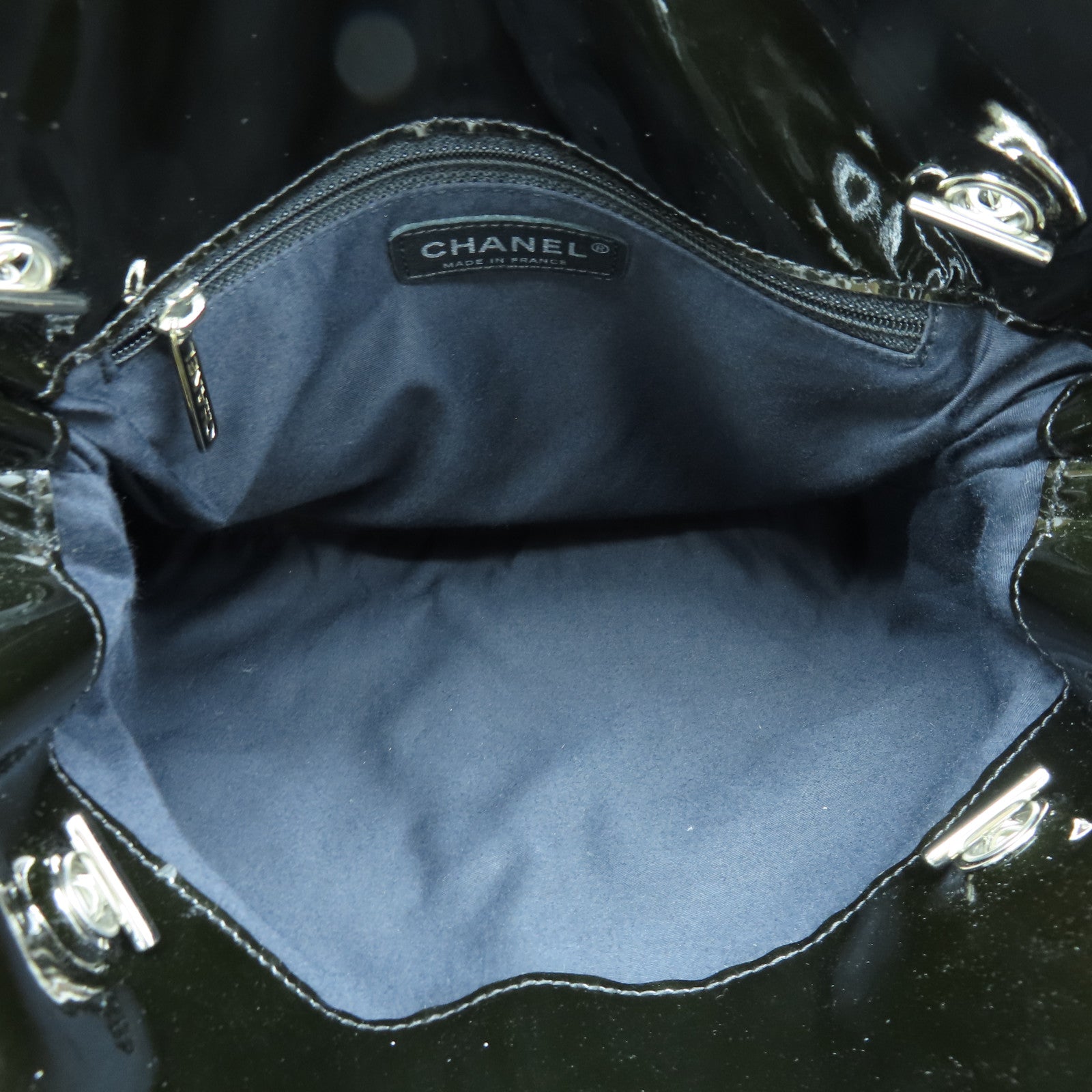CHANEL 珐琅Chain Shoulder银扣链带肩背袋黑色