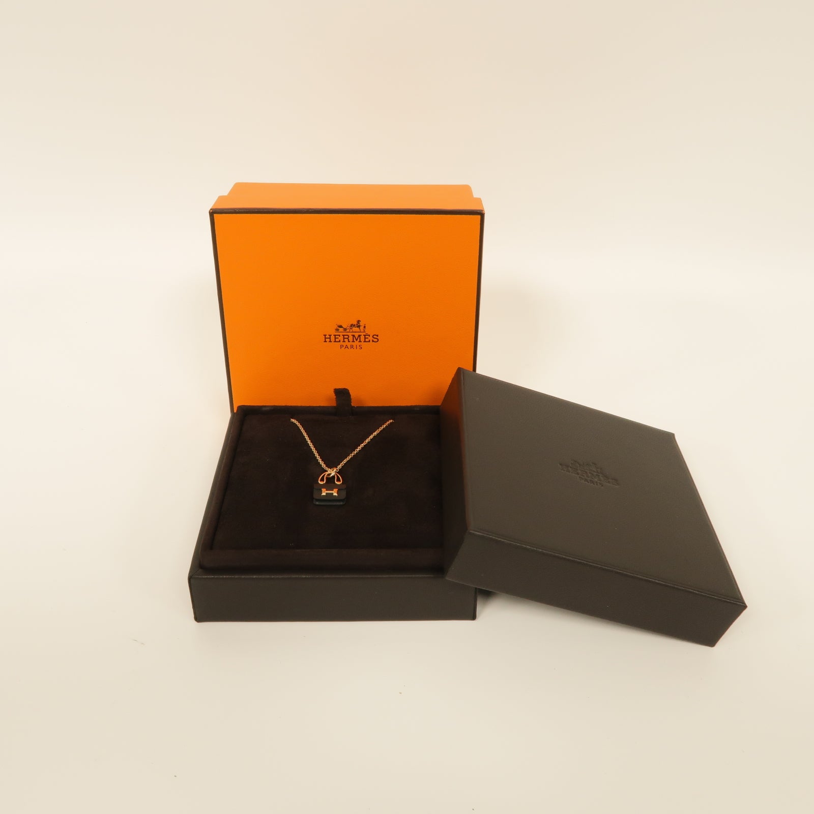HERMES 黒翡翠/18K玫瑰金Amulette Constance項鍊黒色