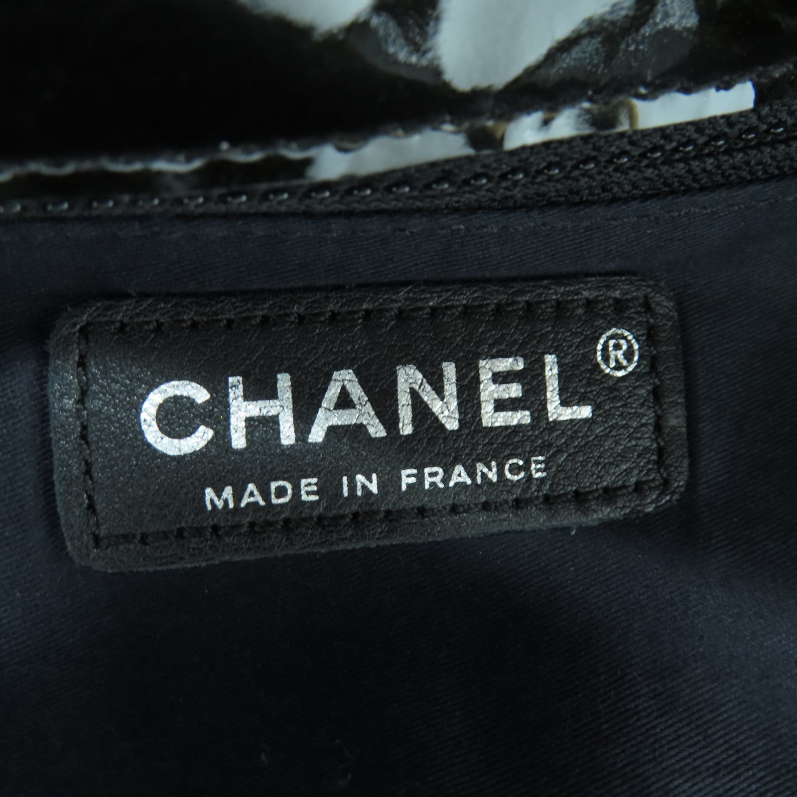 CHANEL 珐琅Chain Shoulder银扣链带肩背袋黑色