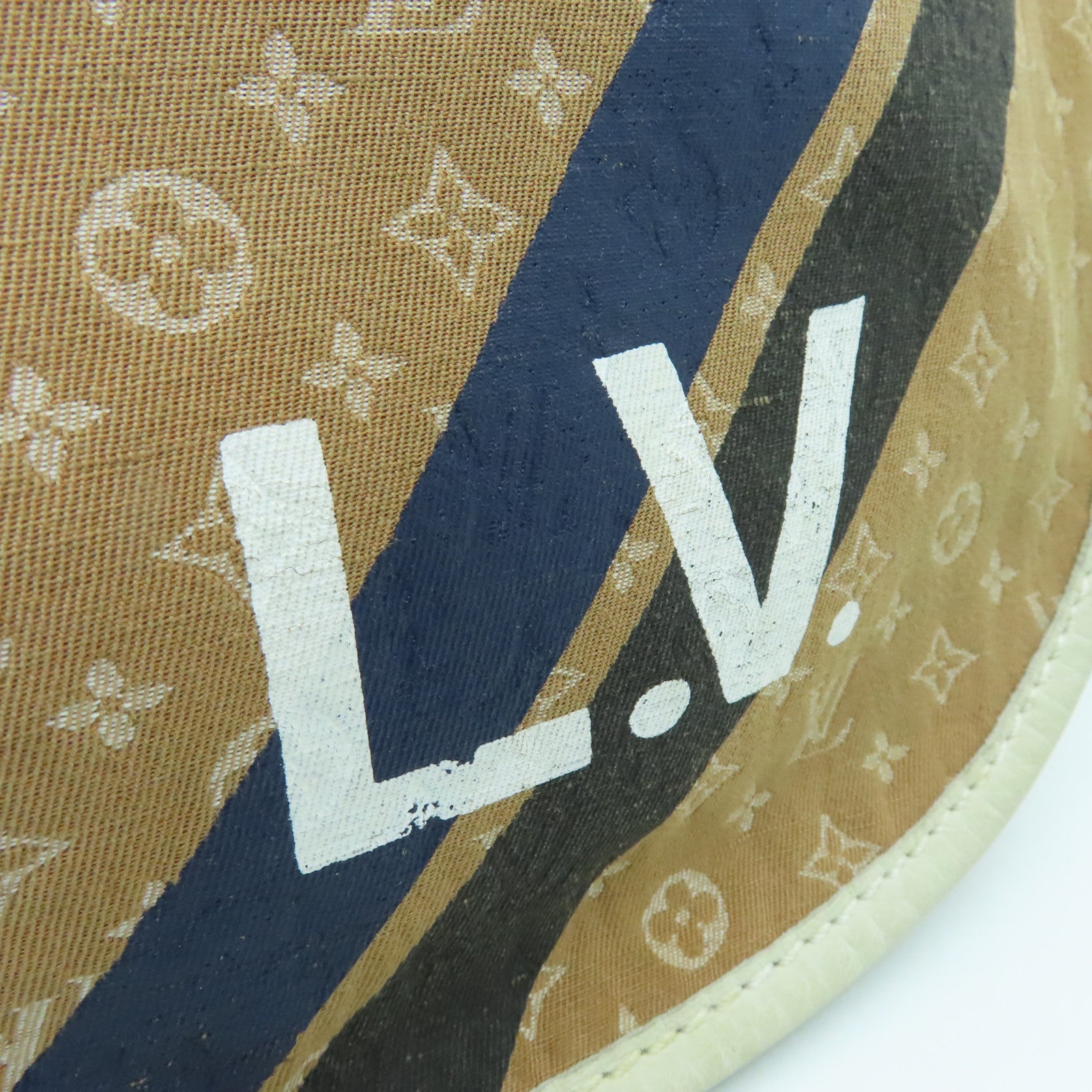 LOUIS VUITTON Monogram idylle Shoulder Bag gold buckle shoulder bag brown