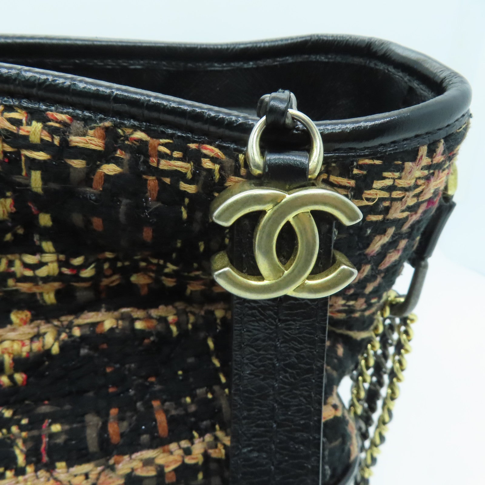CHANEL [Sharp Discount] Tweed Gabrielle Large Gold Buckle Chain Shoulder Bag Black/Orange