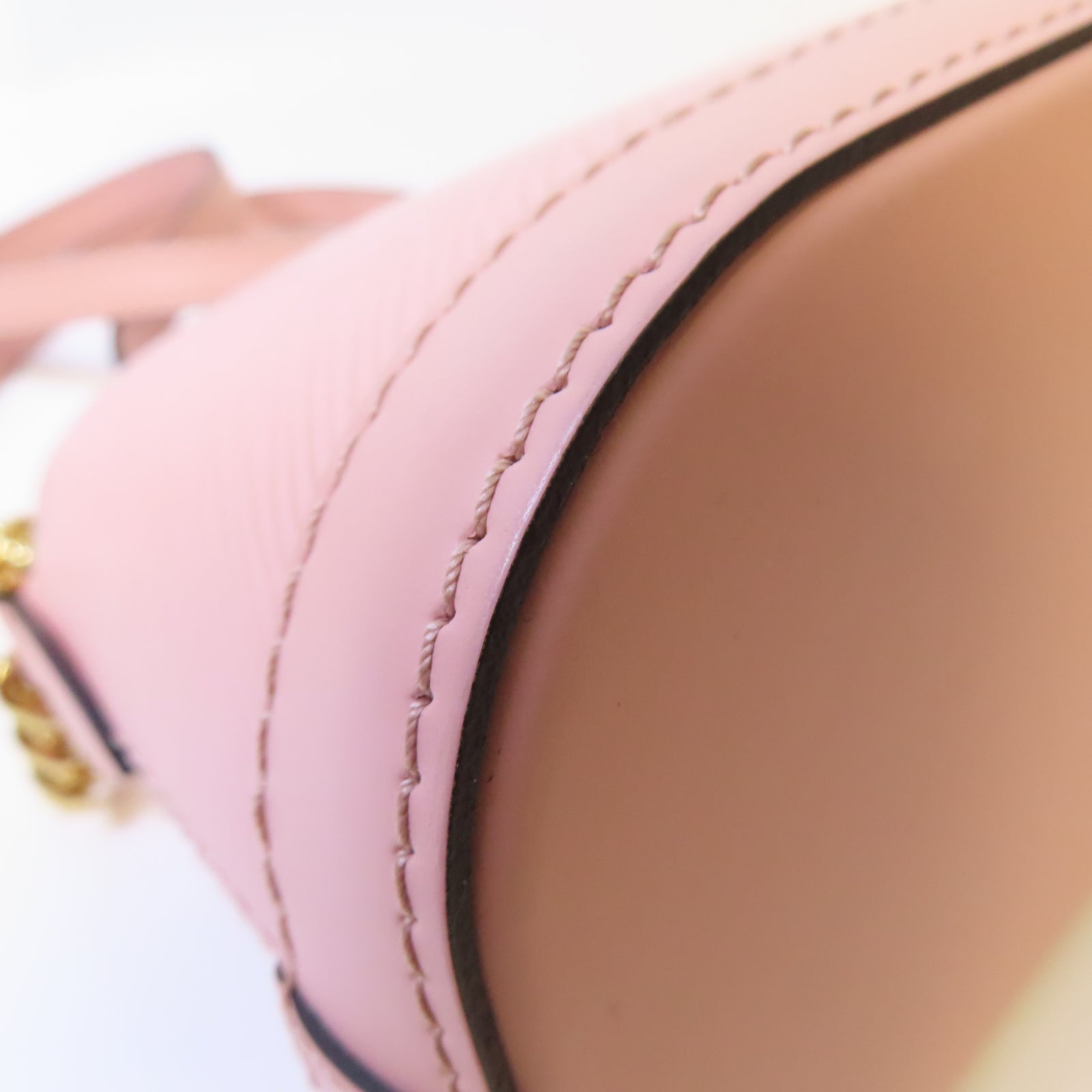 LOUIS VUITTON Epi Alma Mini Bag金扣鏈帶肩背袋粉紅色