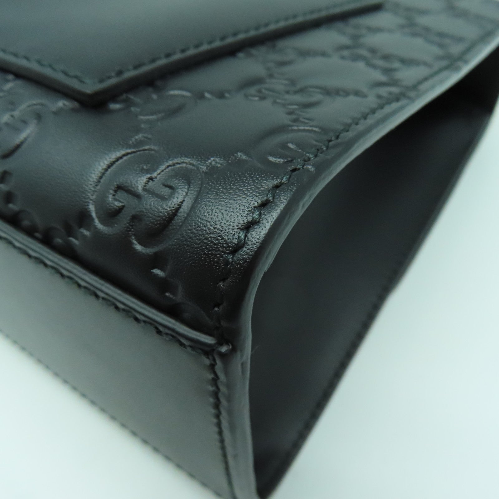 GUCCI 牛皮皮革Shoulder Bag金扣鏈帶肩背袋黑色